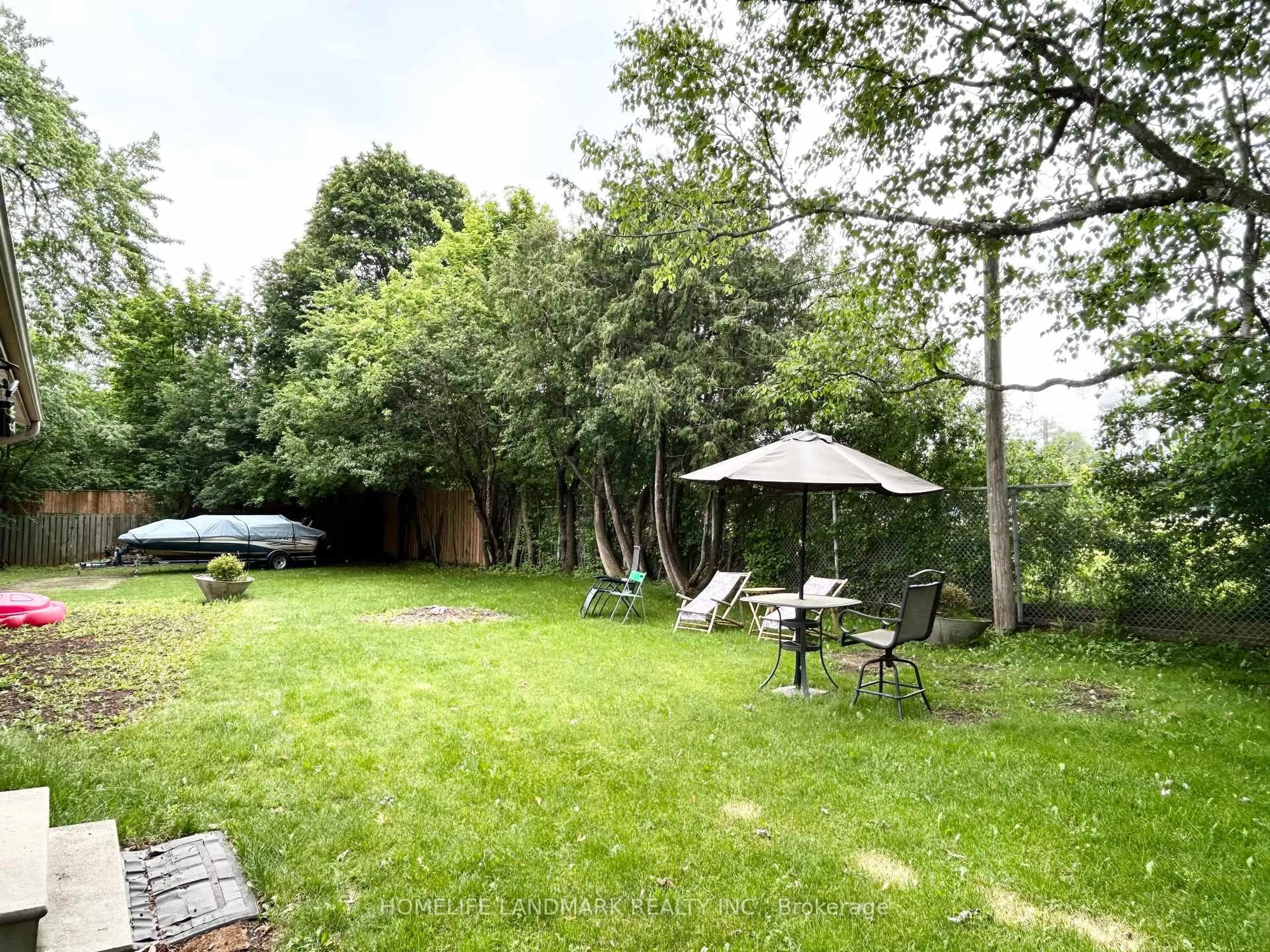 Patio, forest/trees view for 9 Terrington Crt, Toronto Ontario M3B 2J9