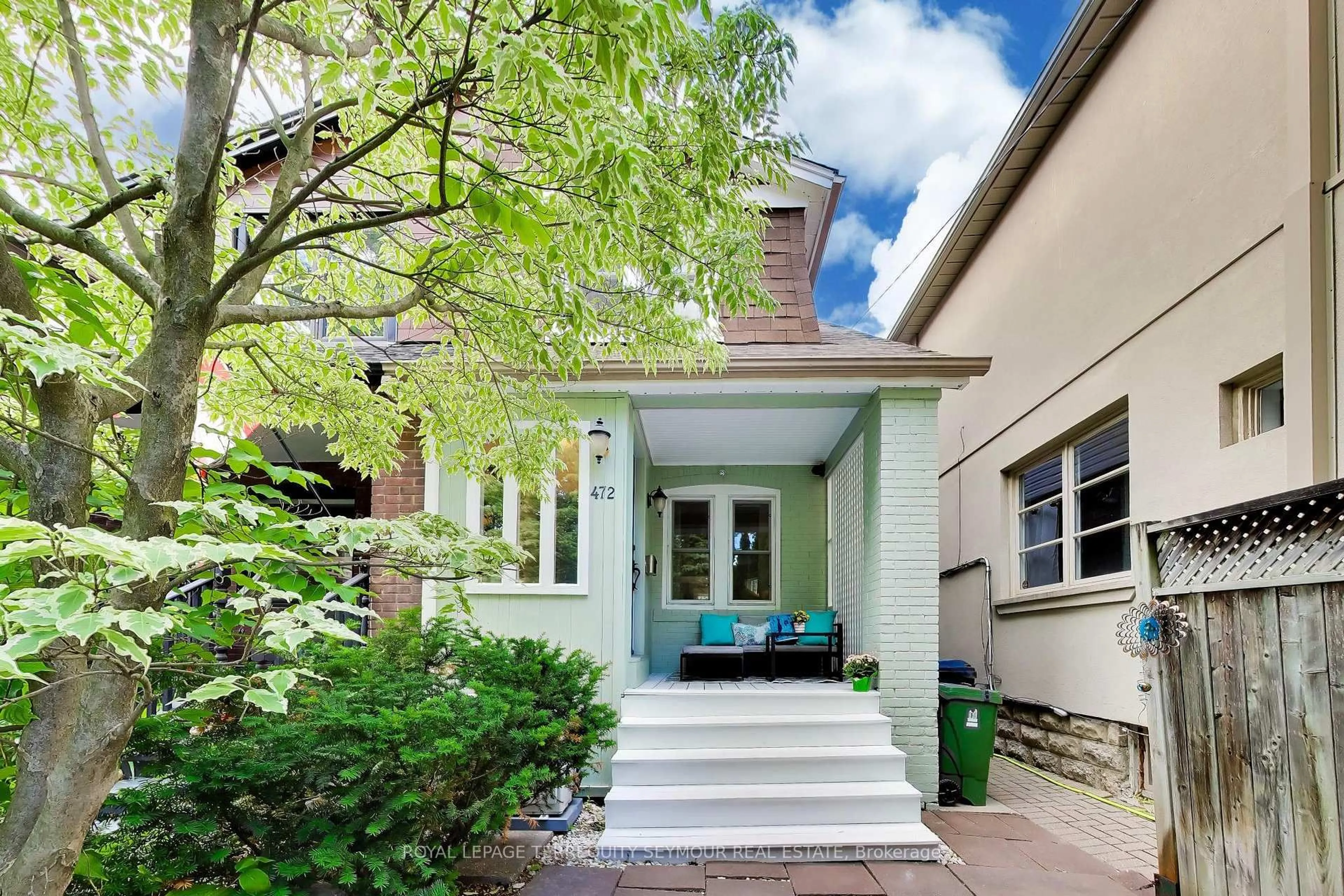 Unknown for 472 Balliol St, Toronto Ontario M4S 1E2