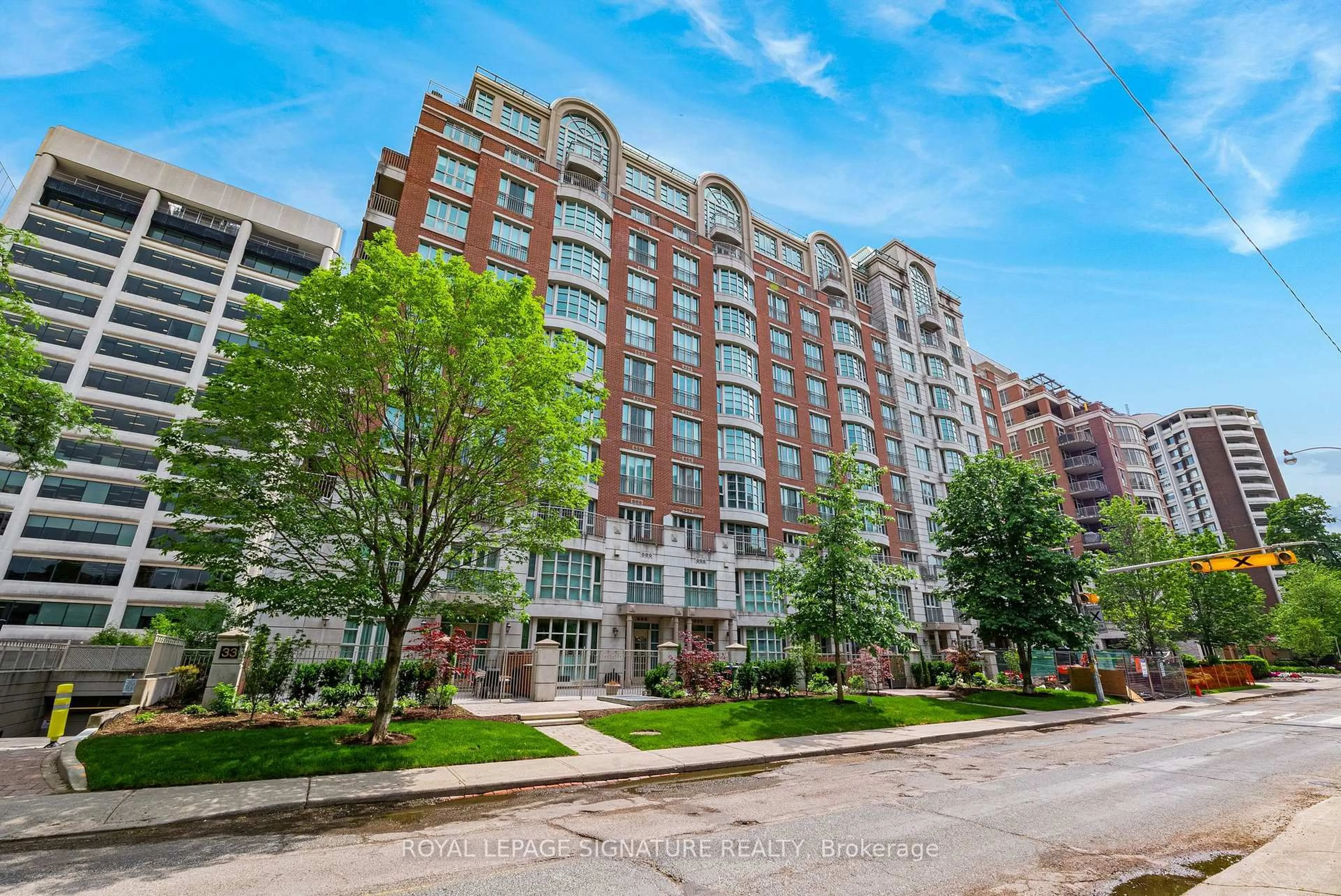 Unknown for 33 Delisle Ave #1004, Toronto Ontario M4V 3C7
