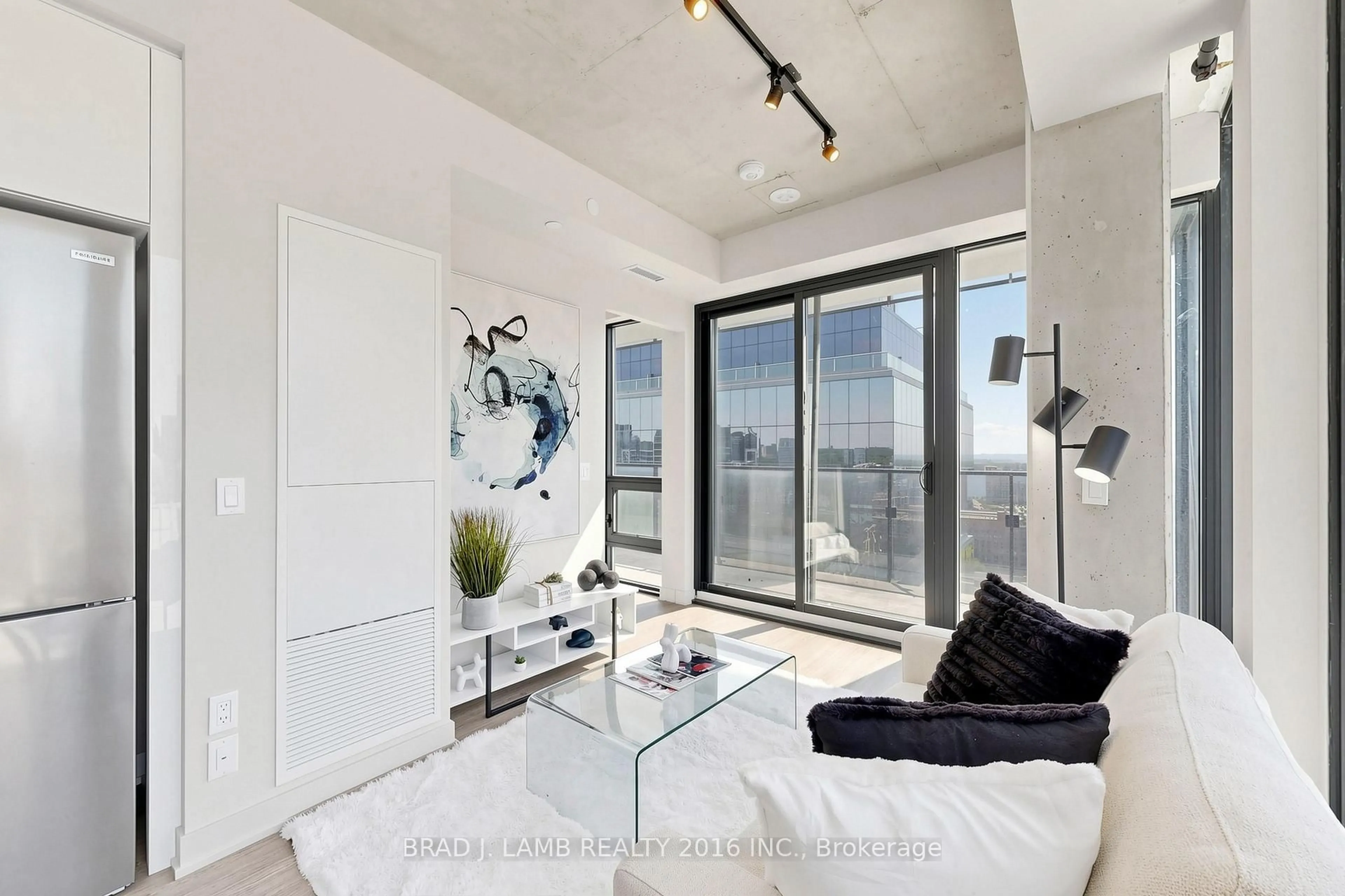 Living room with furniture, unknown for 284 King St #2004, Toronto Ontario M5A 1K4