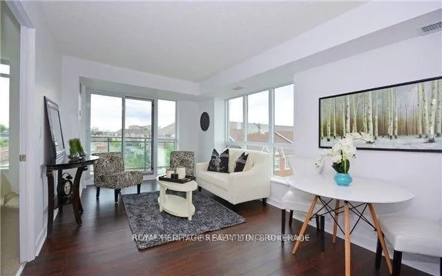 120 Dallimore Circ #424, Toronto 2