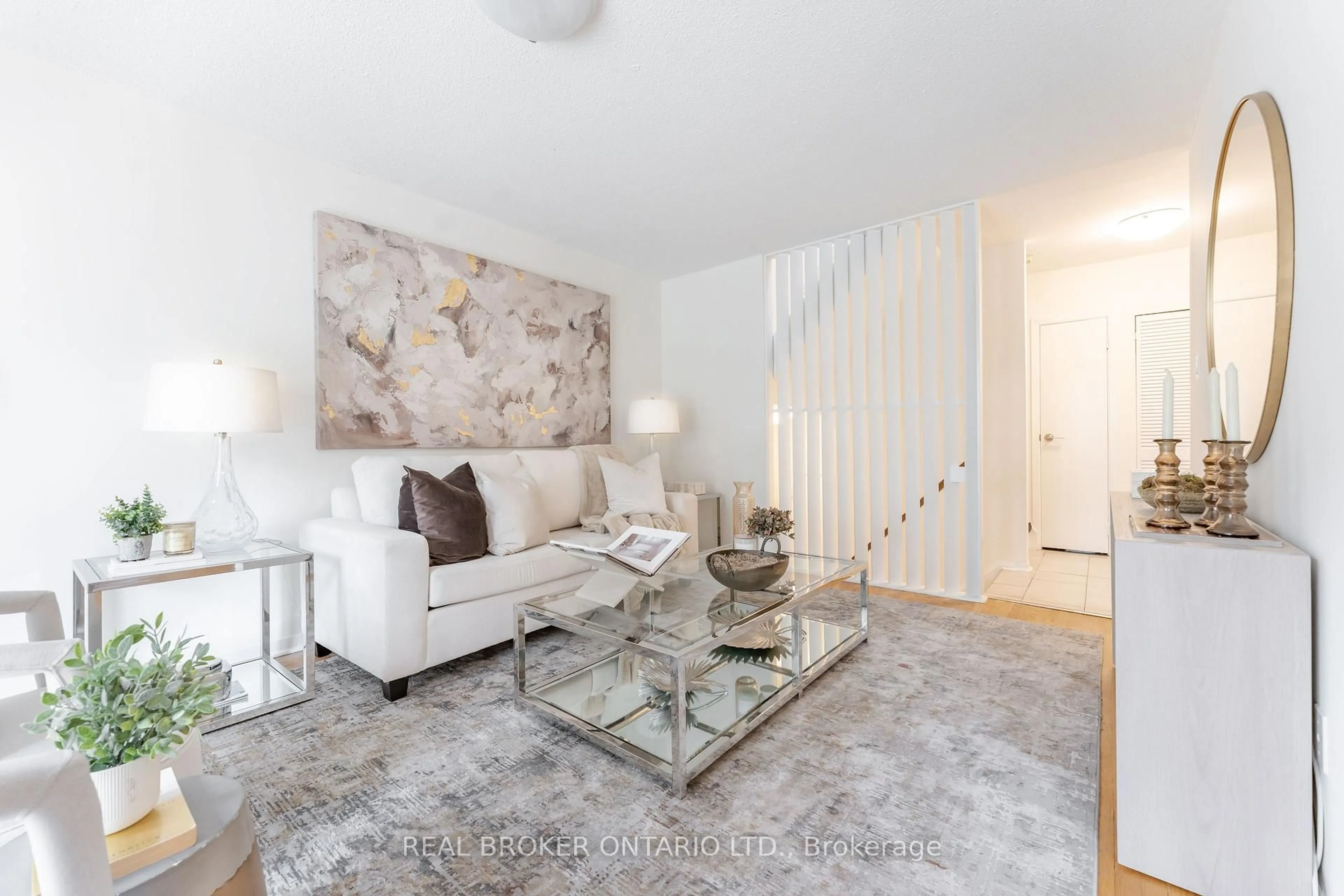 Living room with furniture, unknown for 10 Leith Hill Rd #15, Toronto Ontario M2J 1Z2