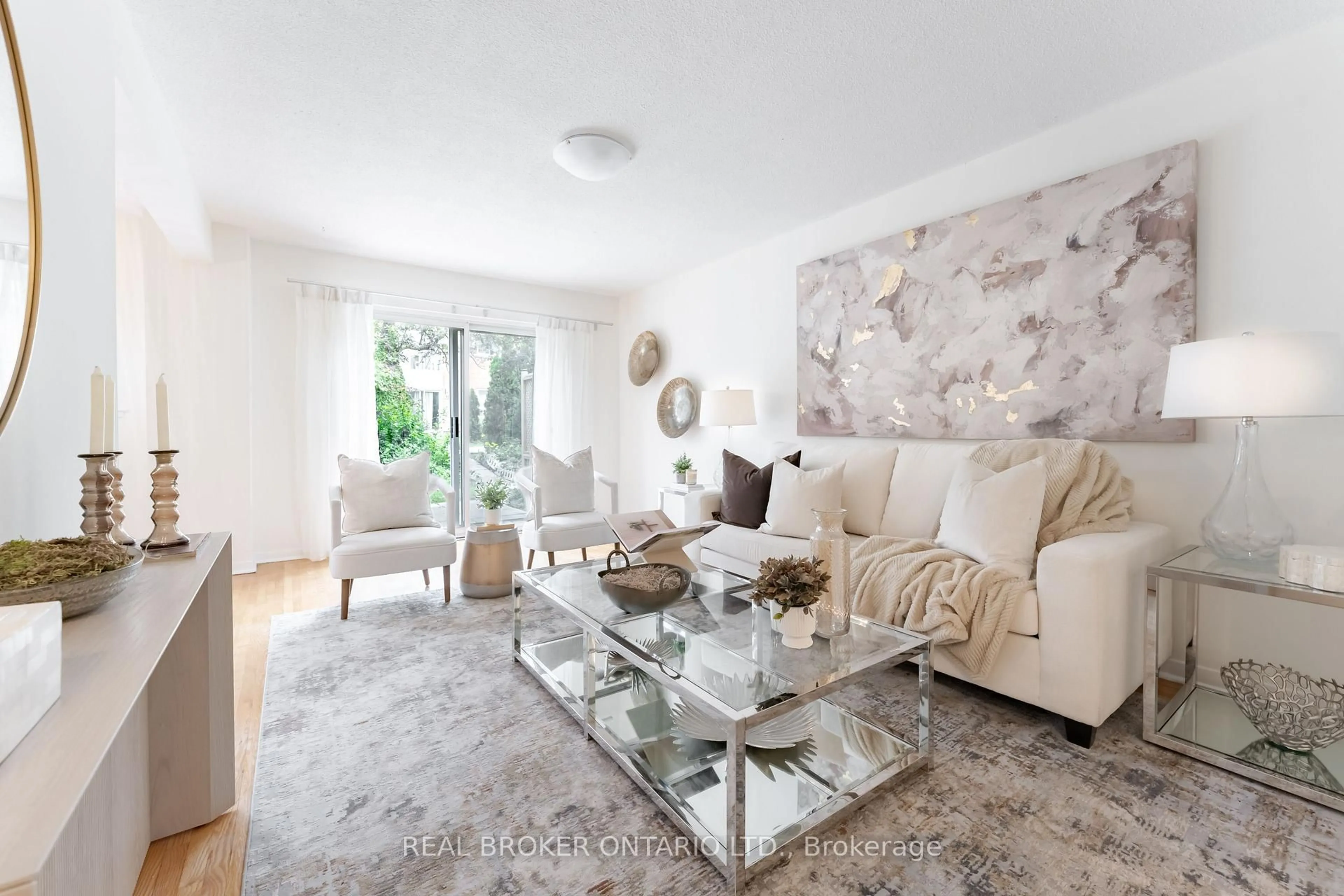 Living room with furniture, unknown for 10 Leith Hill Rd #15, Toronto Ontario M2J 1Z2