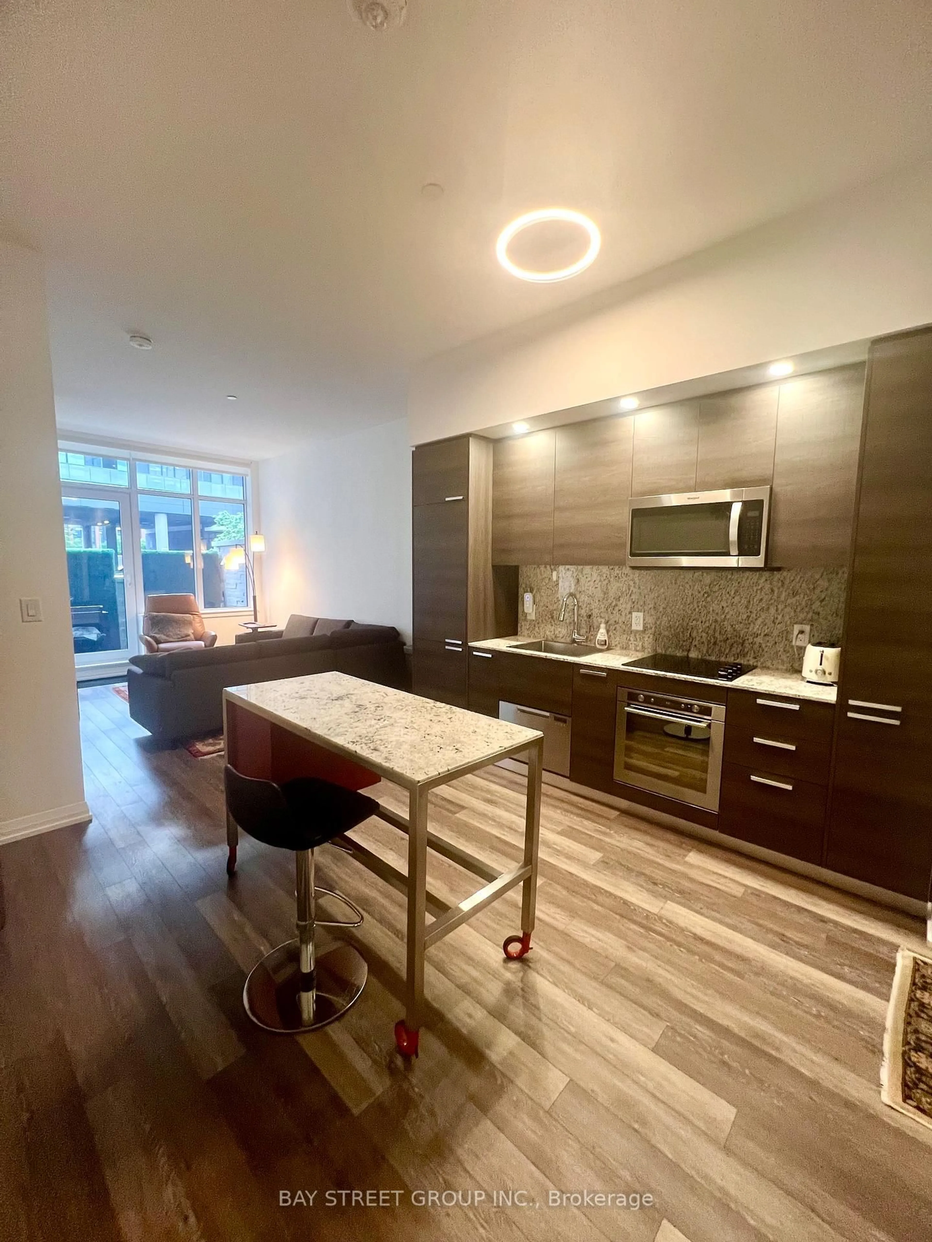 Unknown for 75 Canterbury Pl #102, Toronto Ontario M2N 0L2