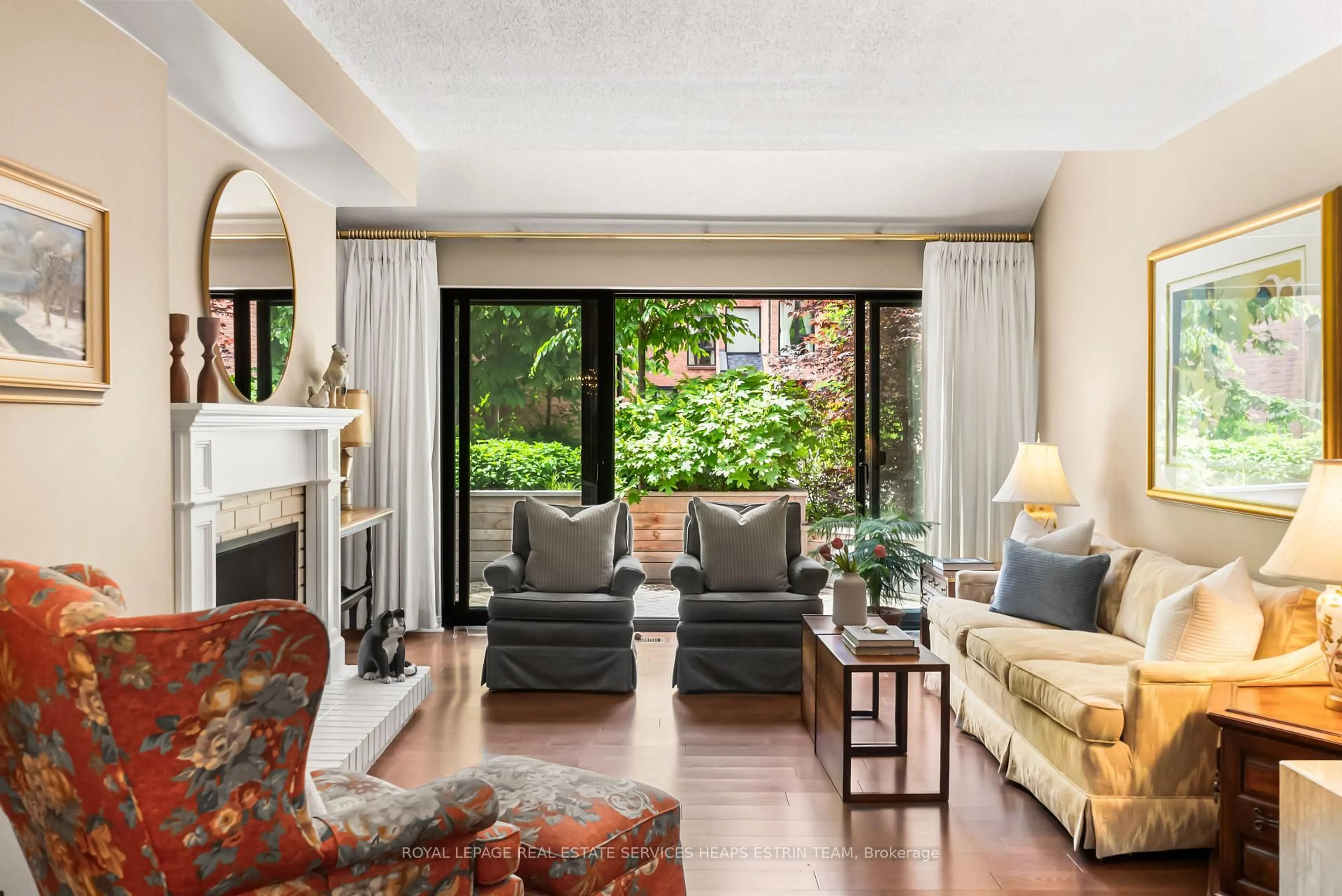 Living room with furniture, unknown for 10 Walker Ave #116, Toronto Ontario M4V 1G2