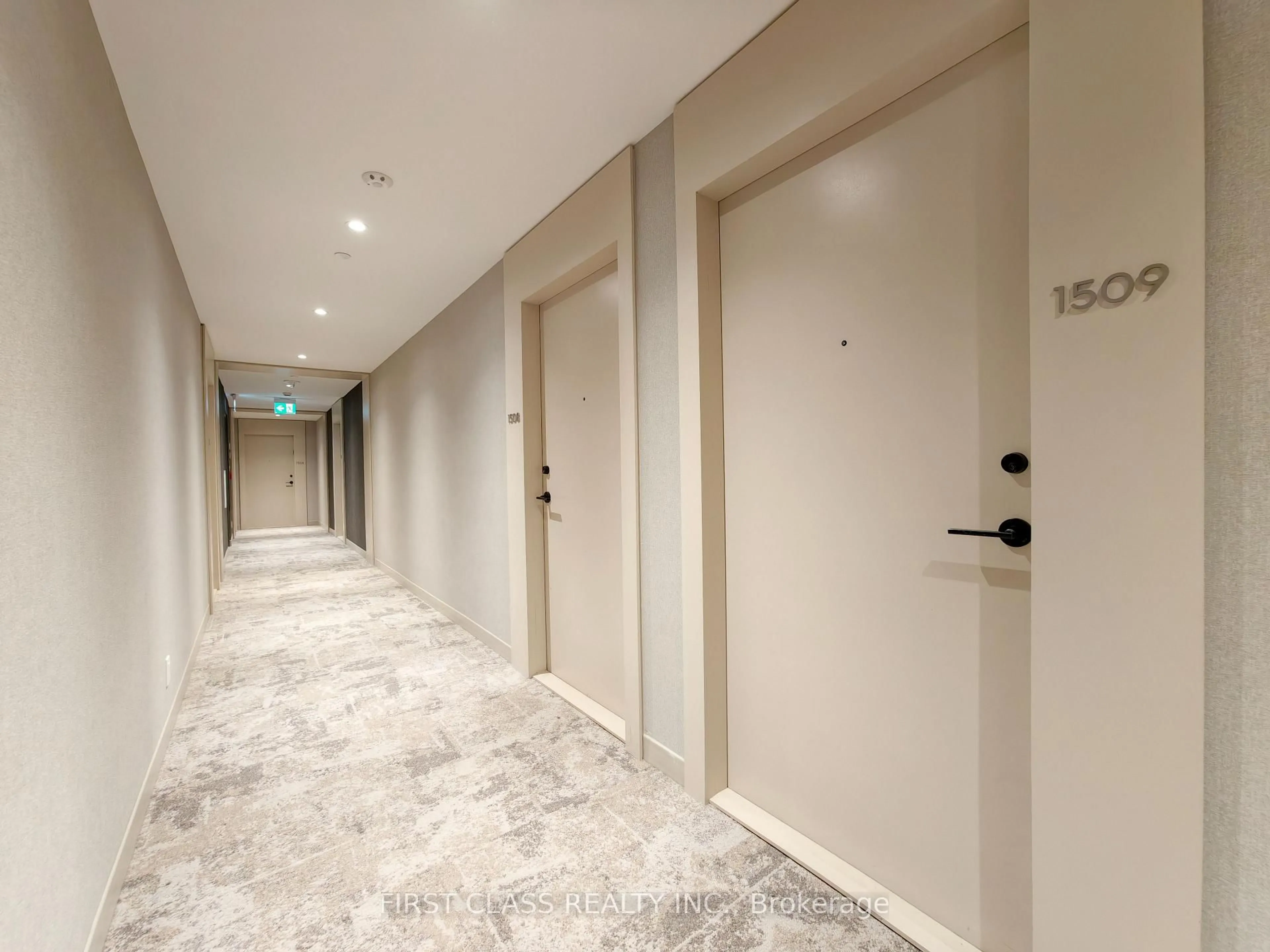 Indoor foyer for 2020 Bathurst St #1509, Toronto Ontario M5P 0A6