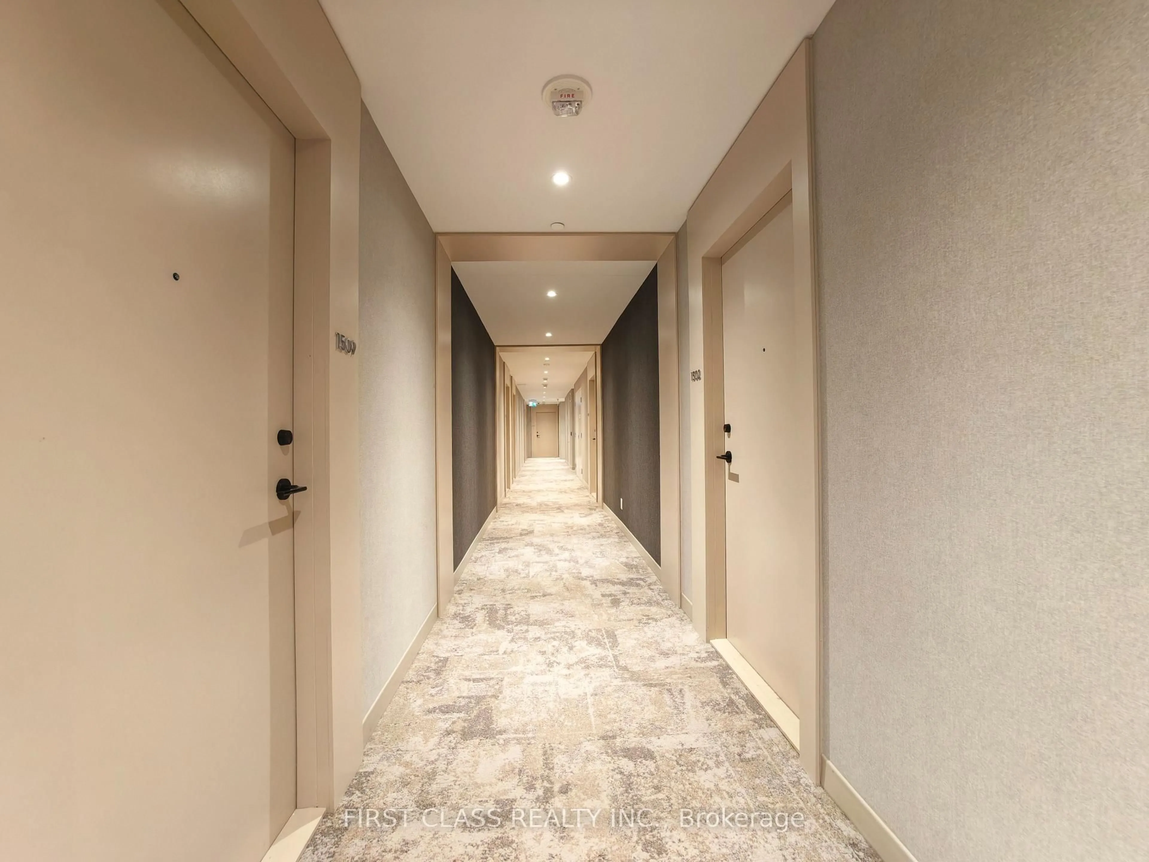 Indoor foyer for 2020 Bathurst St #1509, Toronto Ontario M5P 0A6