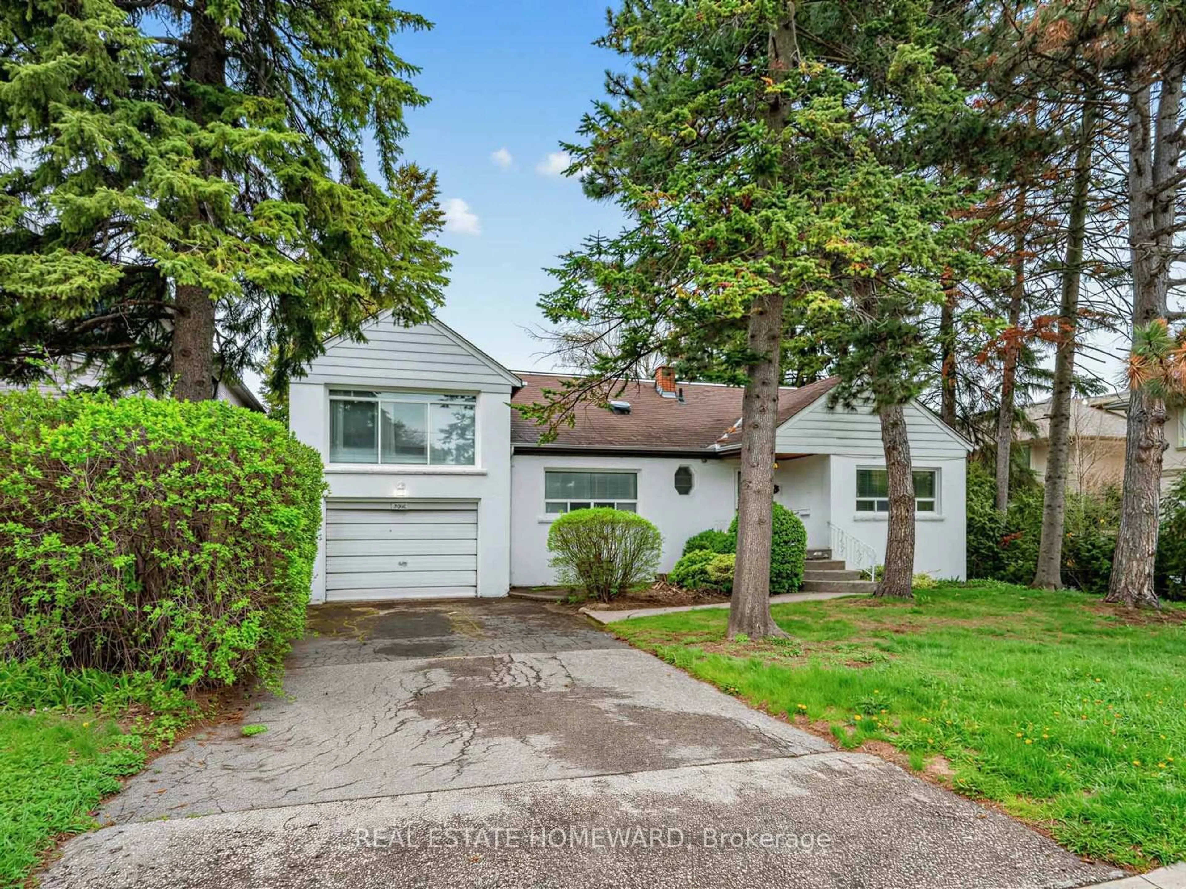 Home with vinyl exterior material, street for 228 Pemberton Ave, Toronto Ontario M2M 1Y8