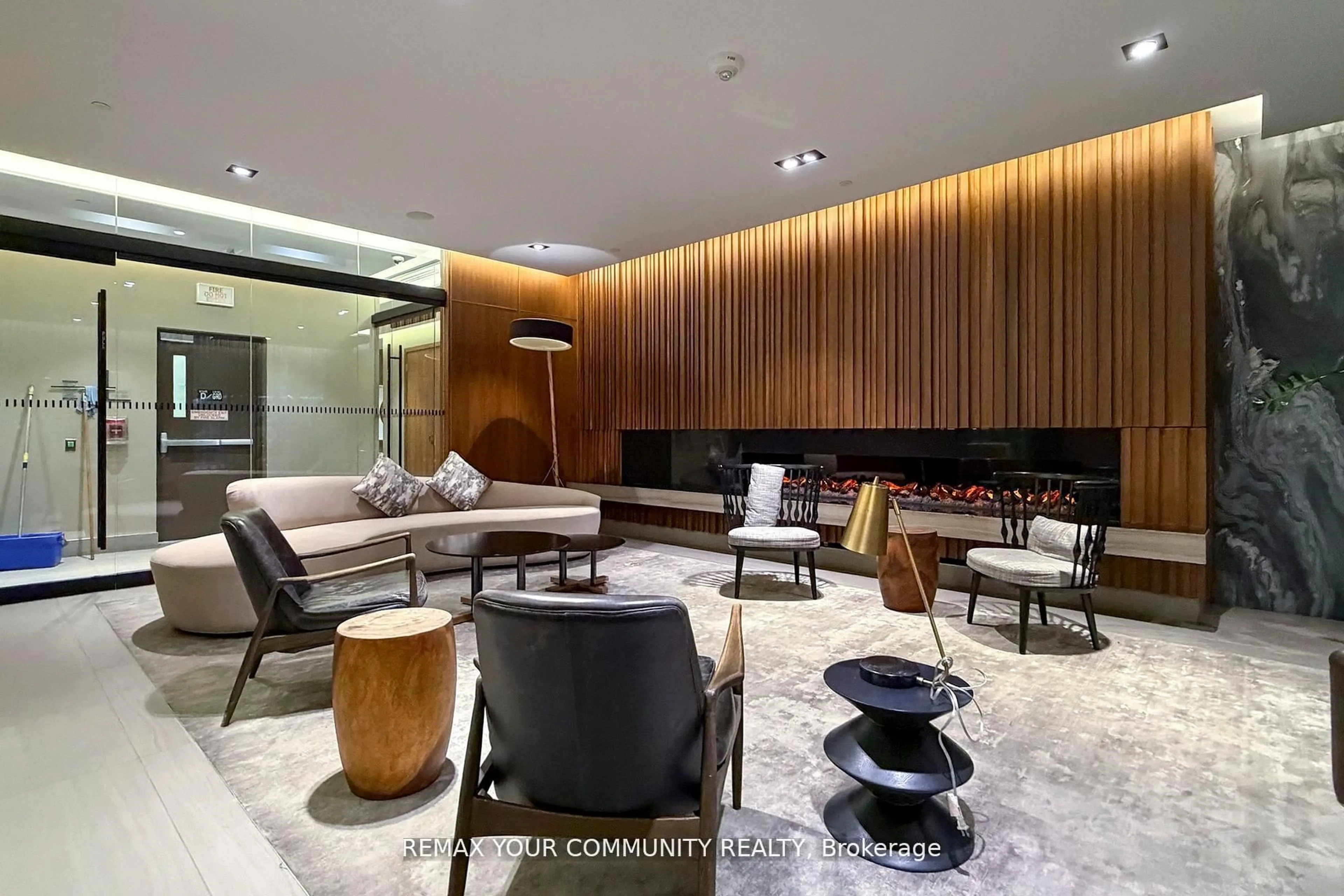 Lobby for 125 Redpath Ave #1005, Toronto Ontario M4P 1J5