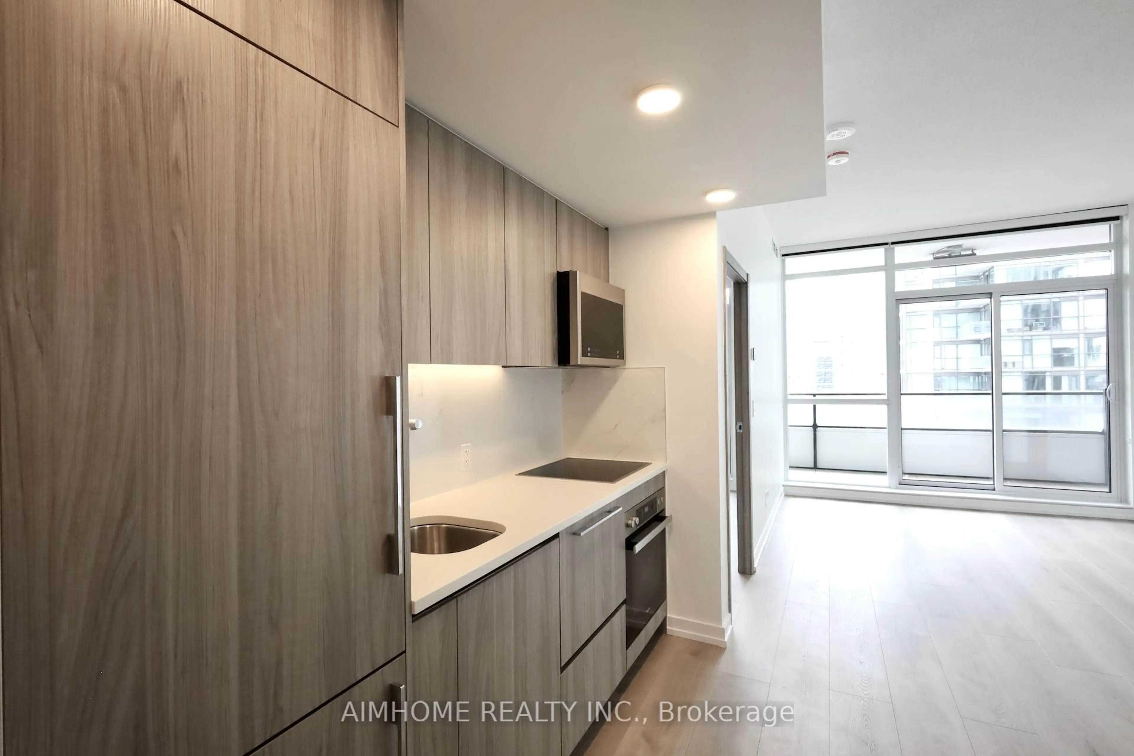 Standard kitchen, unknown for 38 Widmer St #2205, Toronto Ontario M5V 0P7