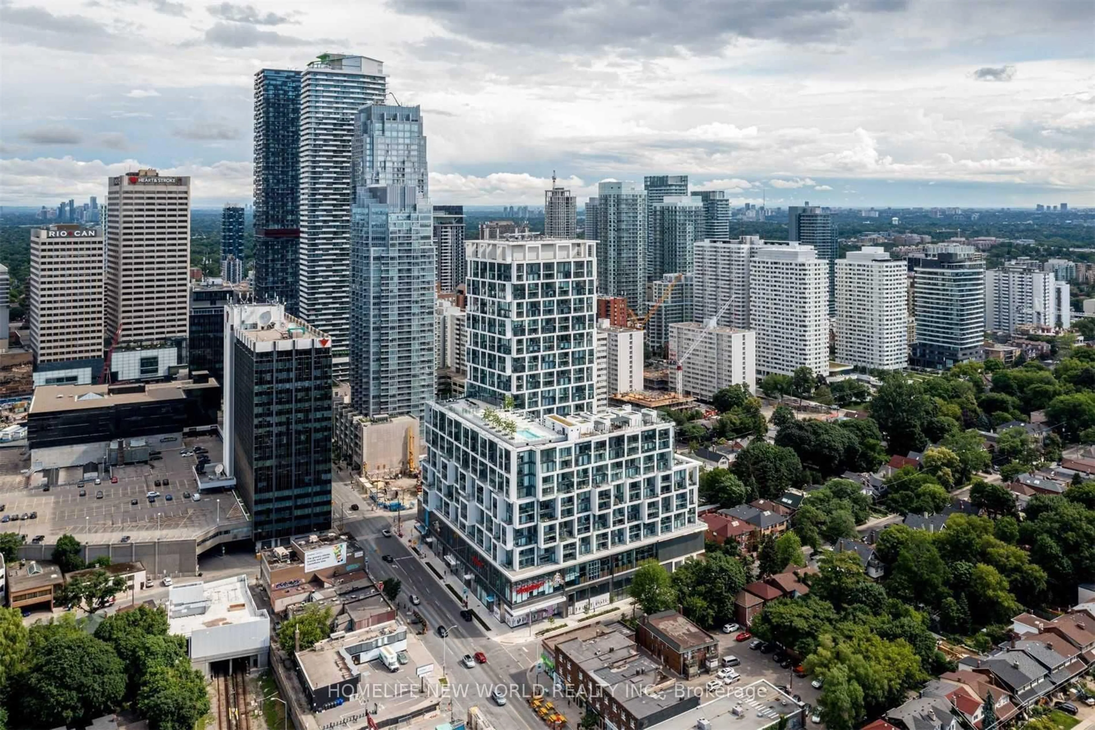A pic from outside/outdoor area/front of a property/back of a property/a pic from drone, city buildings view from balcony for 8 Hillsdale Ave #1037, Toronto Ontario M4S 0B2