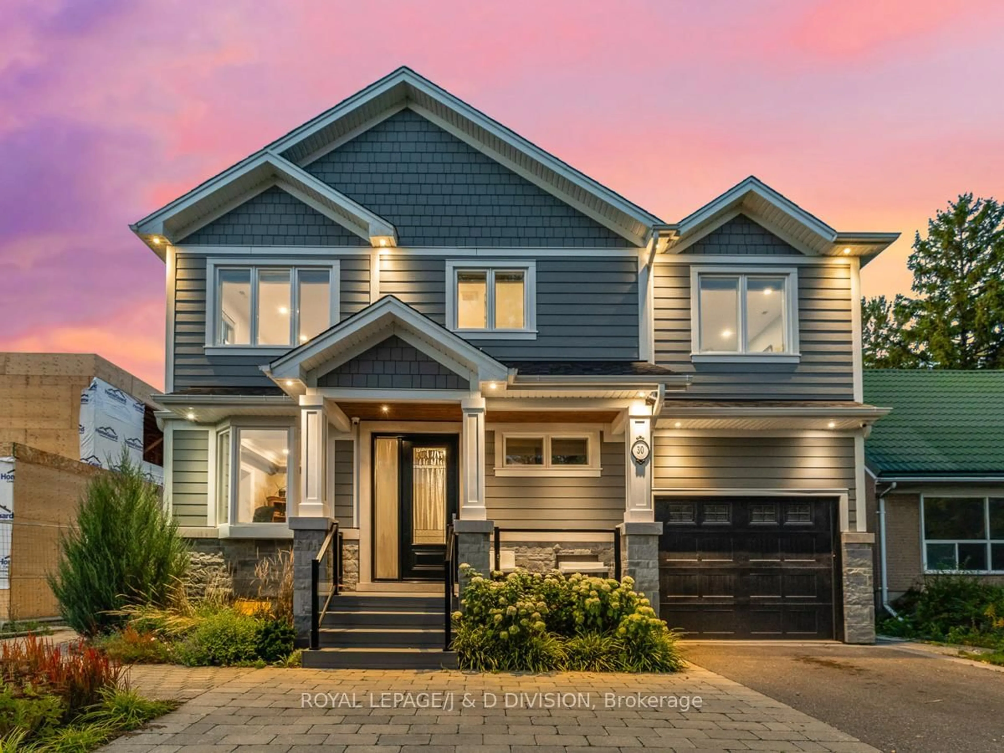 Home with vinyl exterior material, street for 30 Broadleaf Rd, Toronto Ontario M3B 1C2