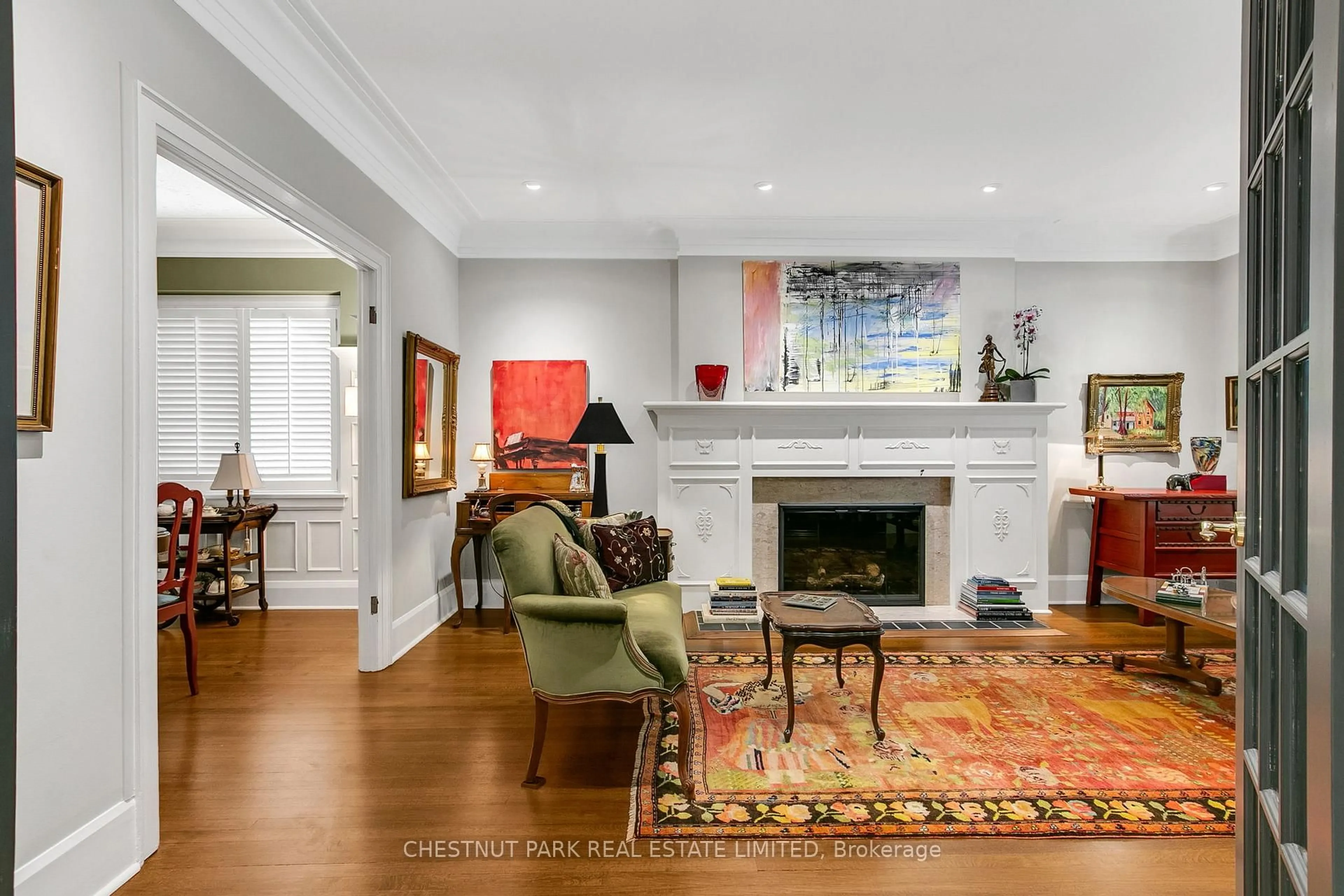 Living room with furniture, unknown for 7B Clarendon Ave, Toronto Ontario M4V 1H8