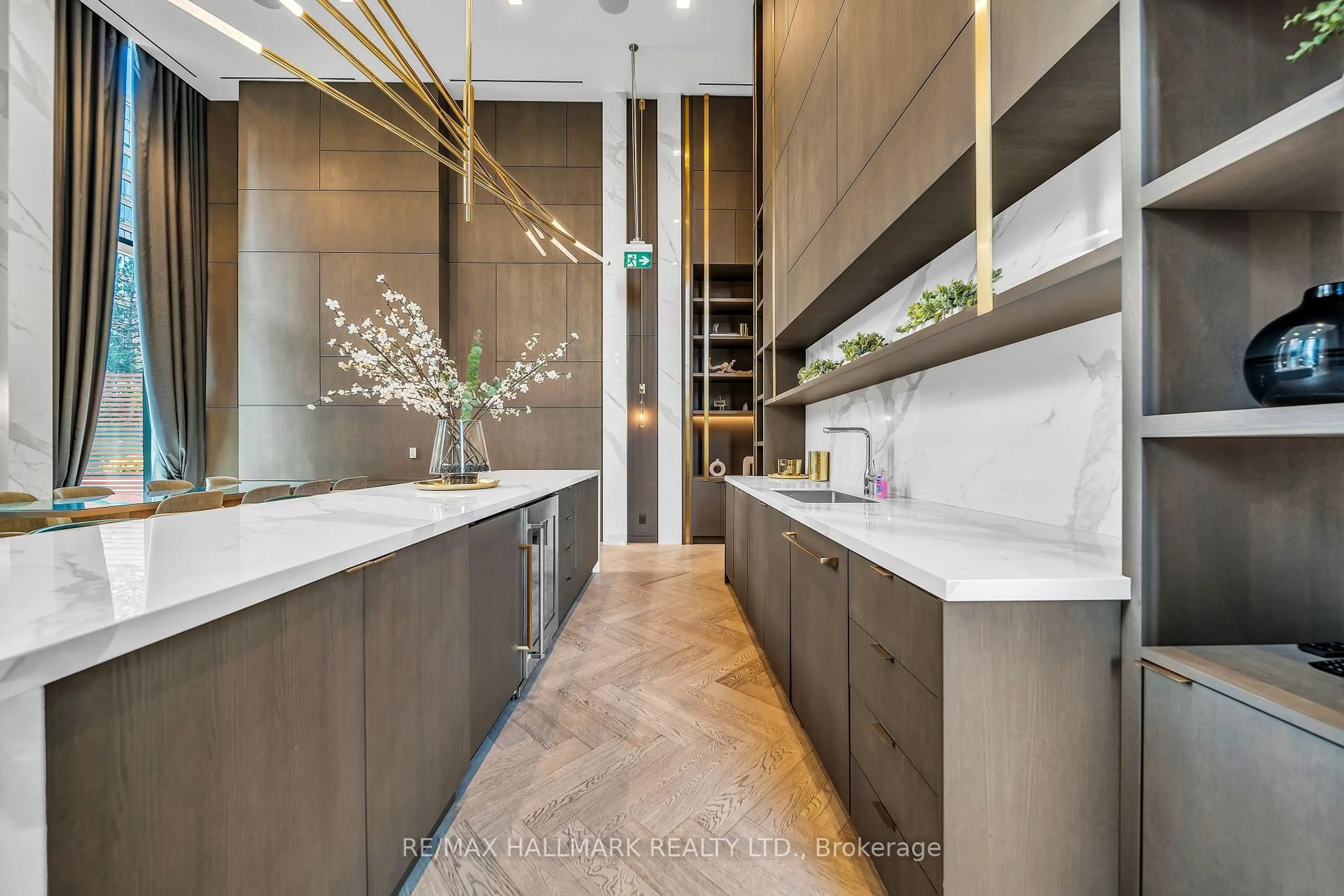 Contemporary bathroom, ceramic/tile floor for 15 Holmes Ave #702, Toronto Ontario M2N 0L4