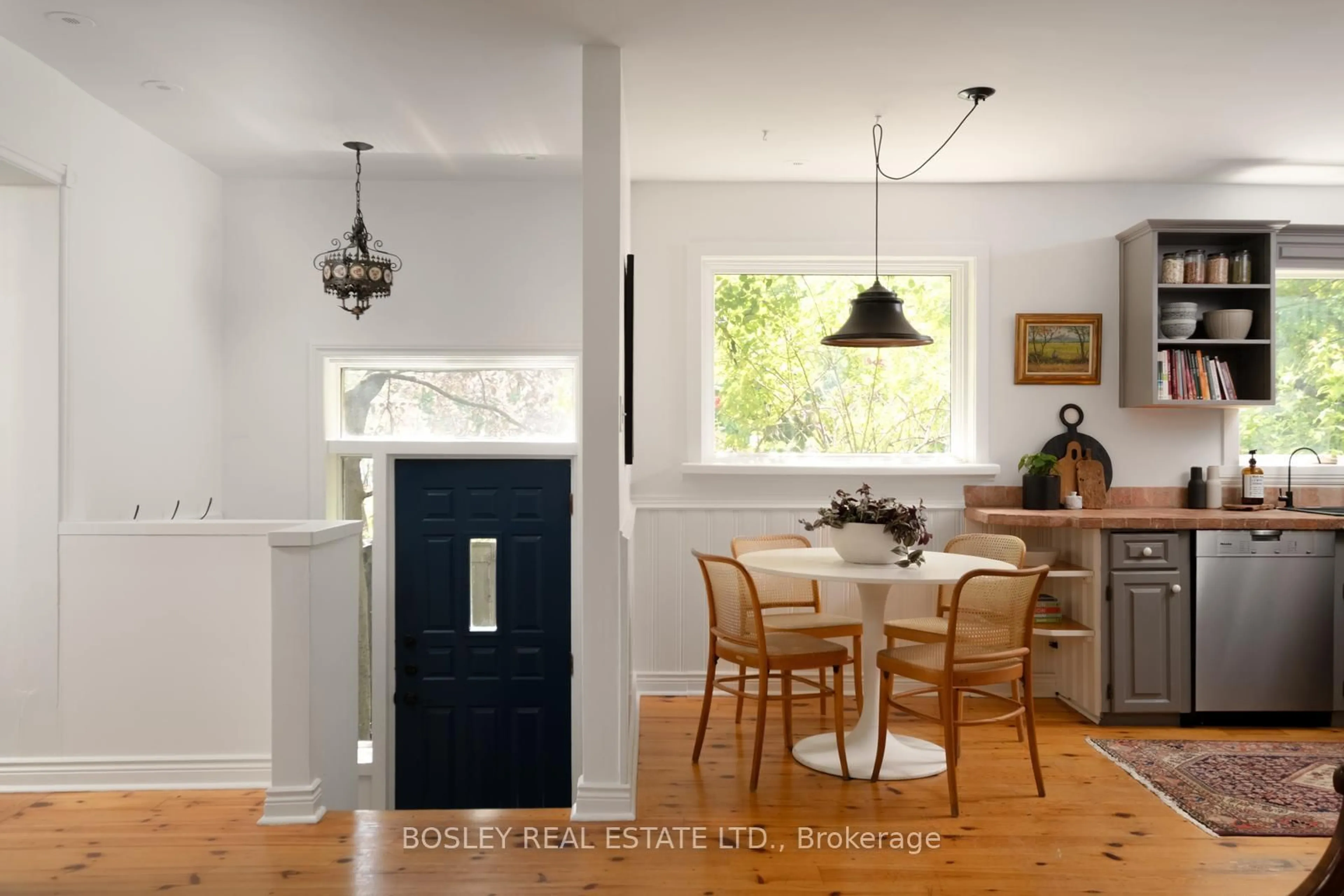 Dining room, unknown for 2 Roseneath Gdns, Toronto Ontario M6C 3X6