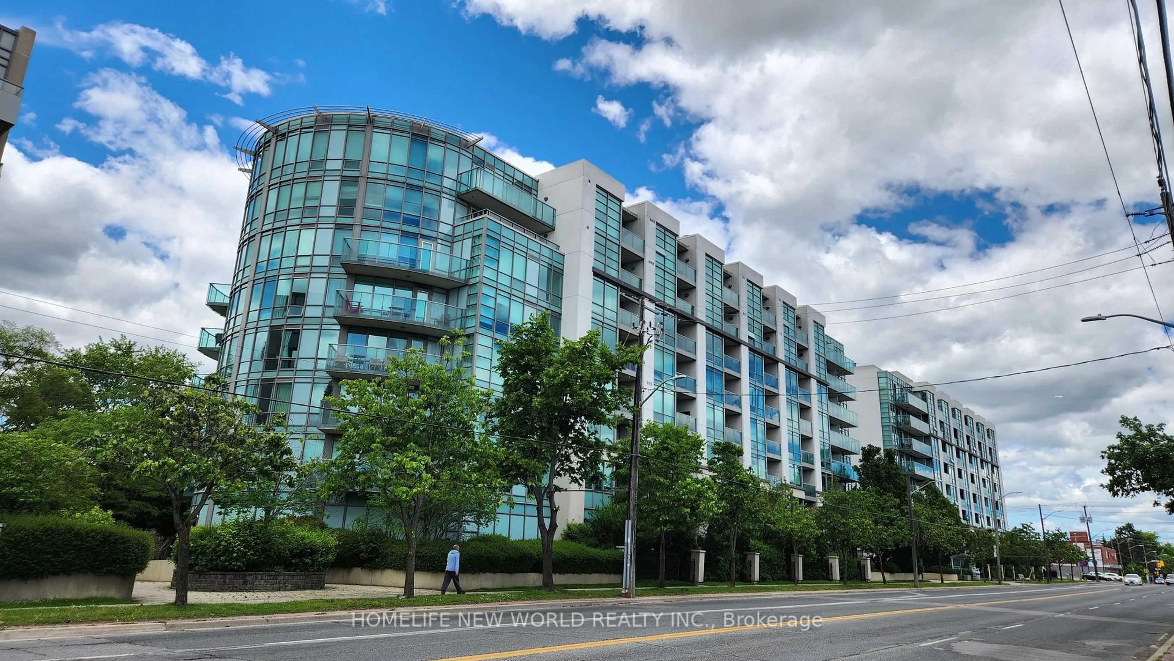Unknown for 3830 Bathurst St #404, Toronto Ontario M3H 6C5