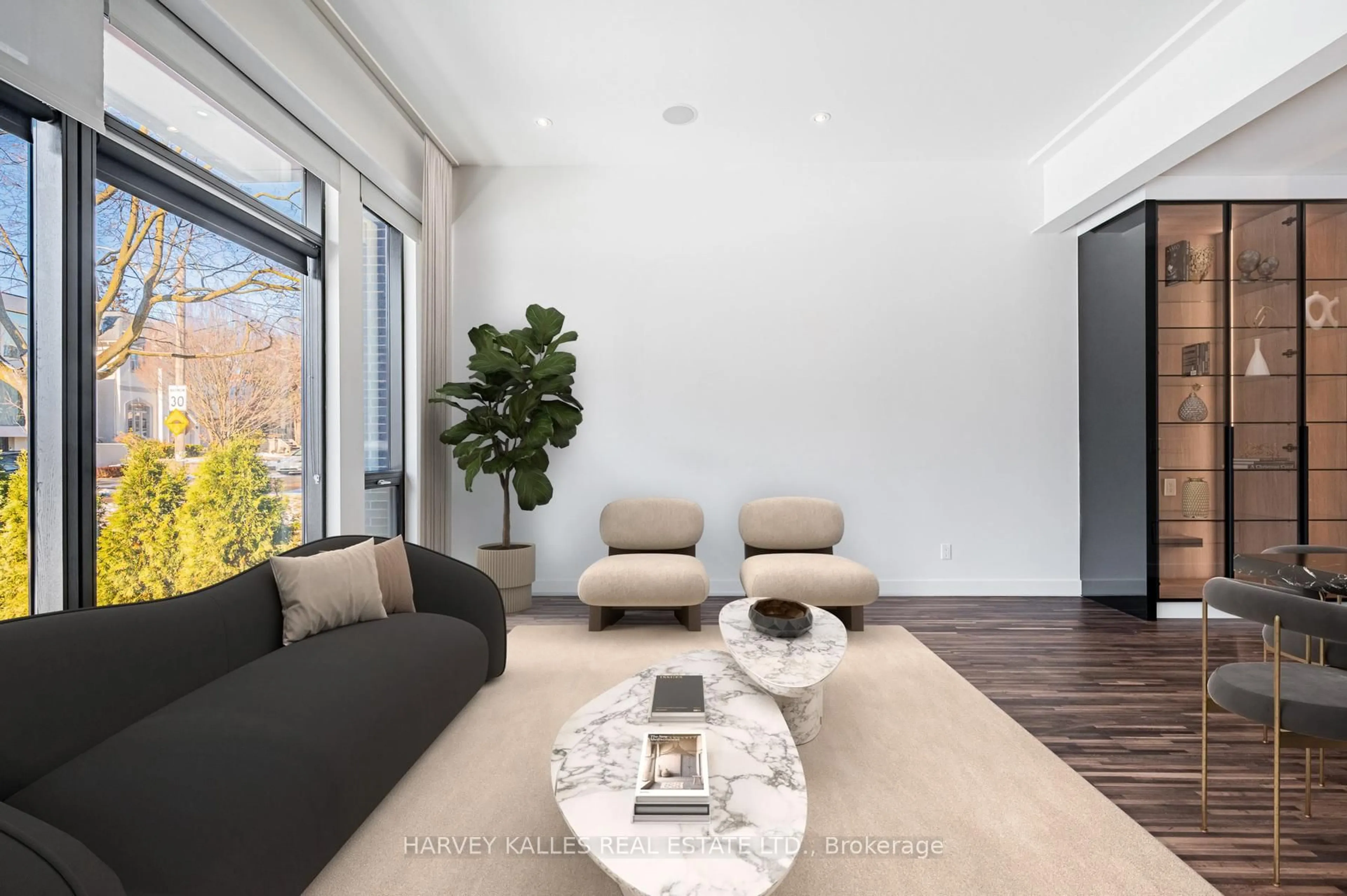 Living room with furniture, unknown for 5 Braemar Ave, Toronto Ontario M5P 2L1