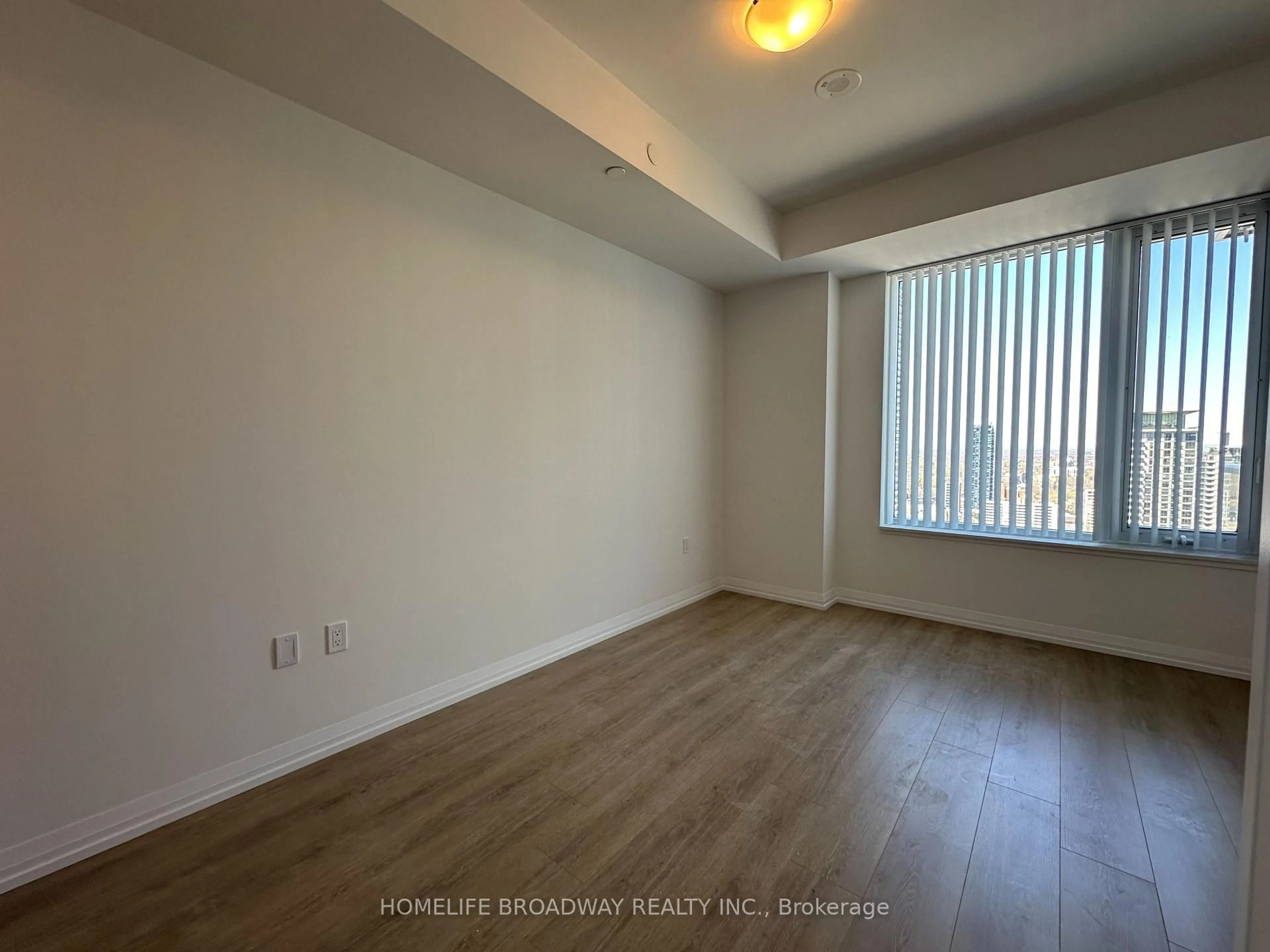 A pic of a room for 50 Dunfield Ave #3018, Toronto Ontario M4S 0E4