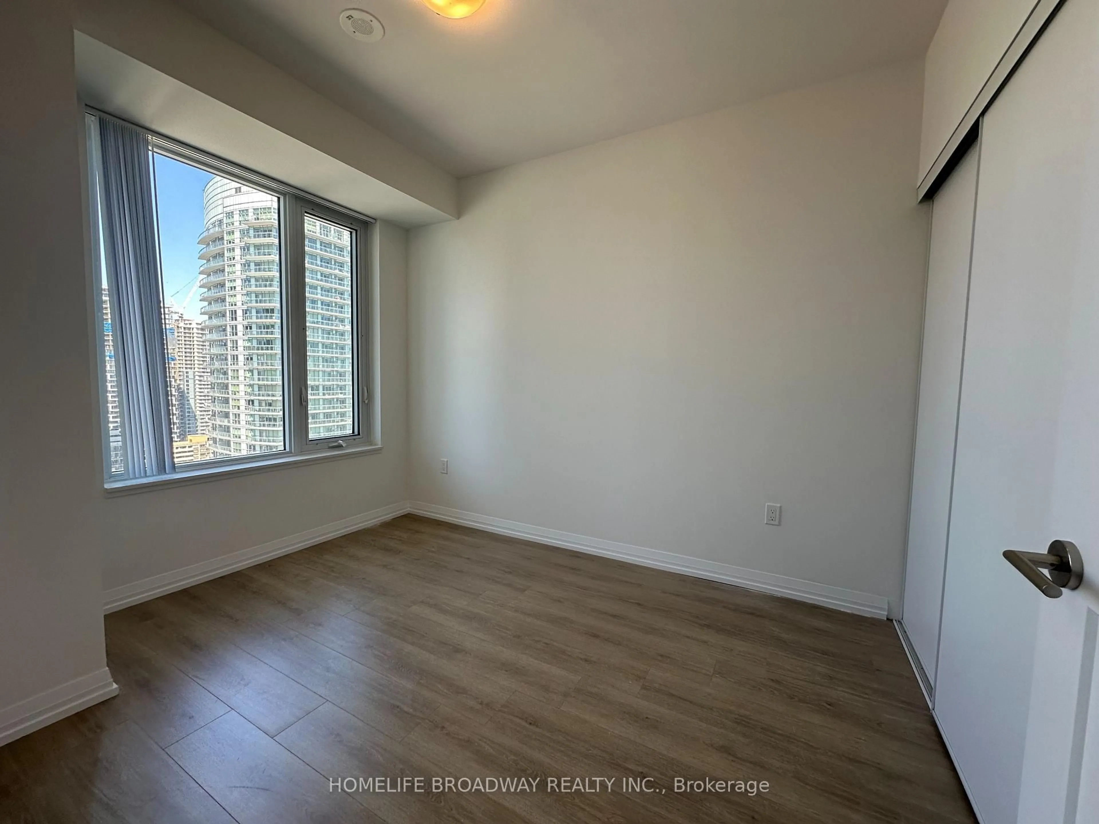 A pic of a room for 50 Dunfield Ave #3018, Toronto Ontario M4S 0E4