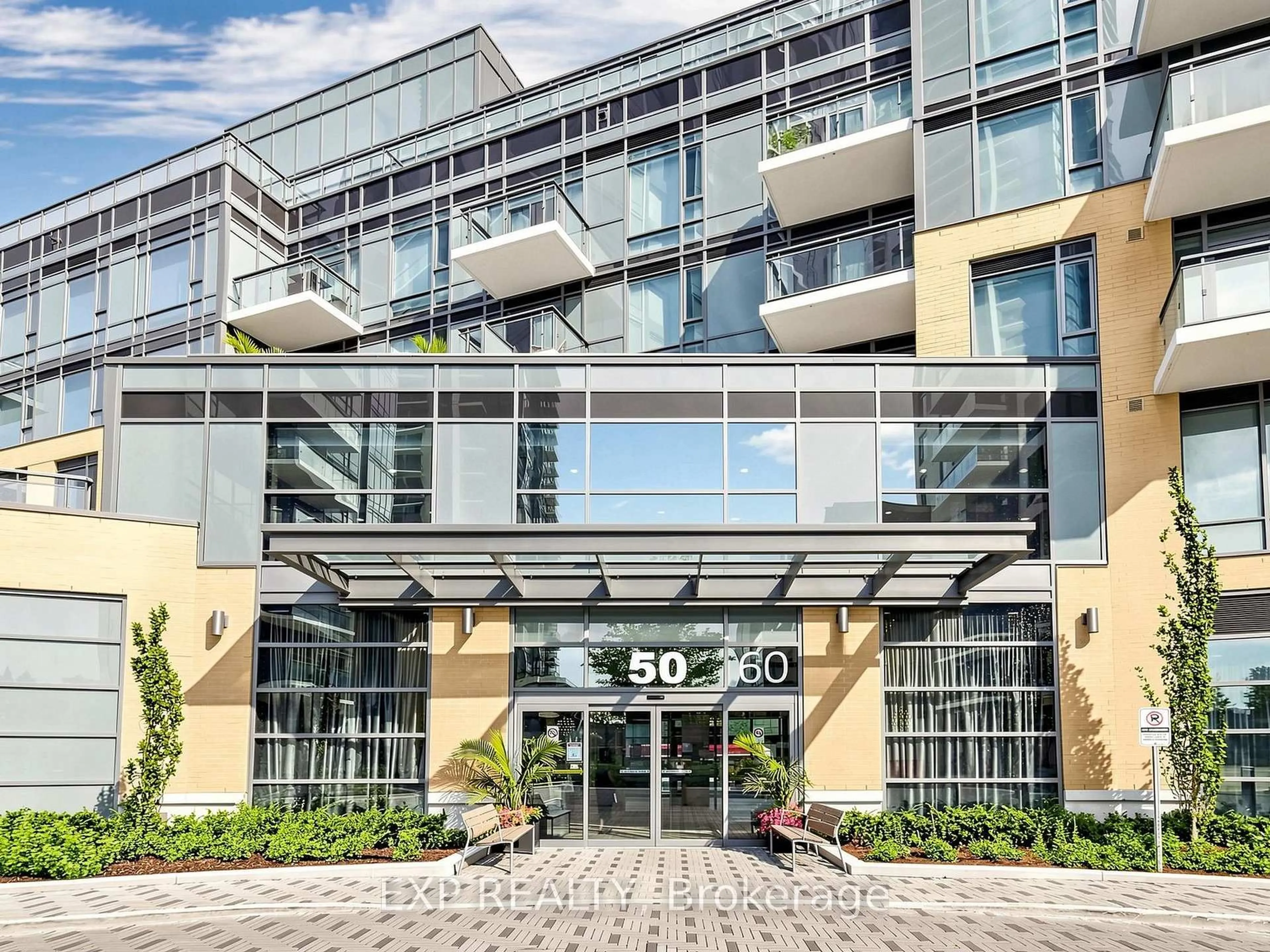 Indoor foyer for 50 Ann O'reilly Rd #910, Toronto Ontario M2J 0C9
