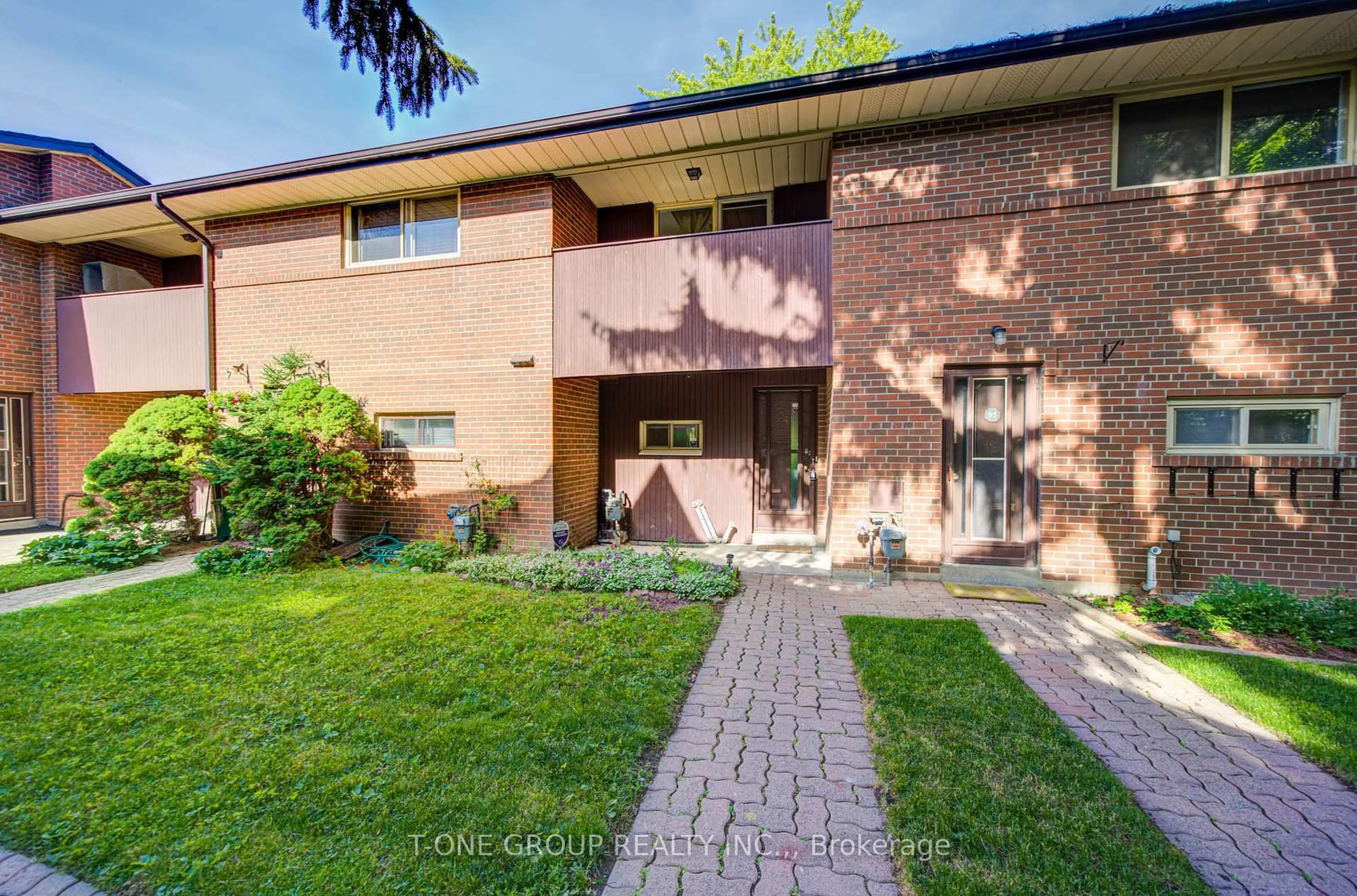 Home with brick exterior material, street for 6 Esterbrooke Ave #94, Toronto Ontario M2J 2C2