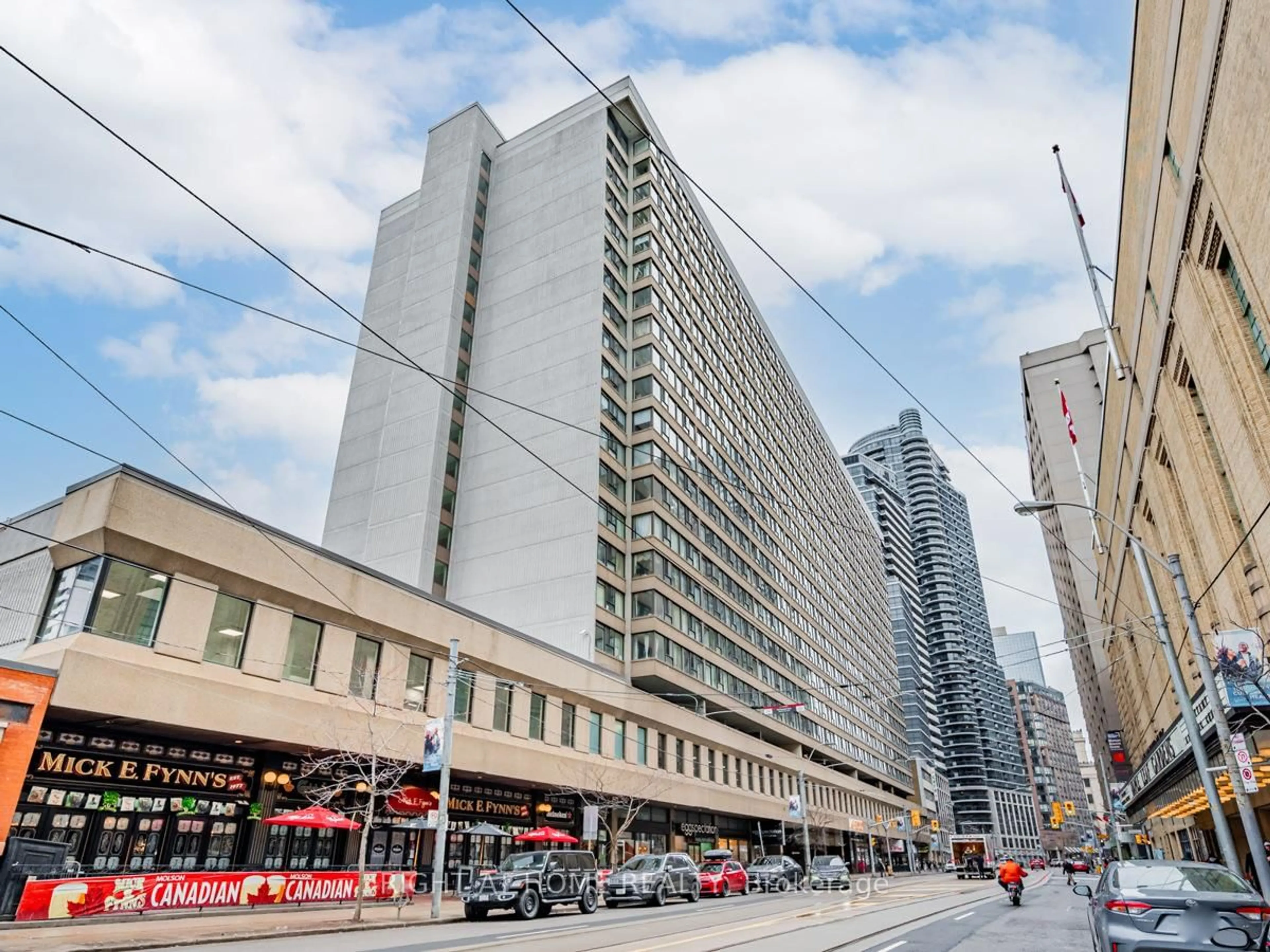 Unknown for 45 Carlton St #1704, Toronto Ontario M5B 2H9