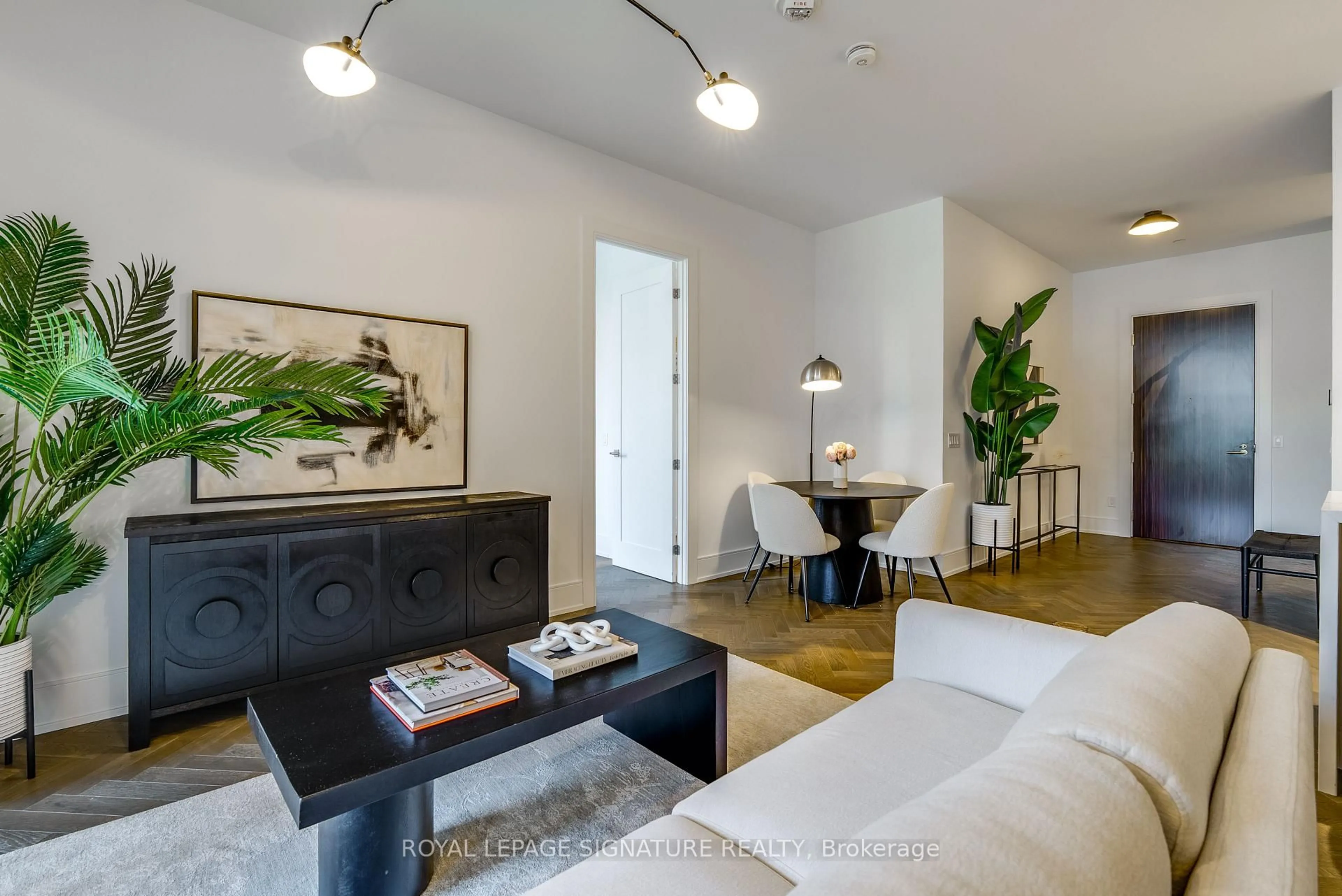 Living room with furniture, unknown for 455 Wellington St #312, Toronto Ontario M5V 0V8