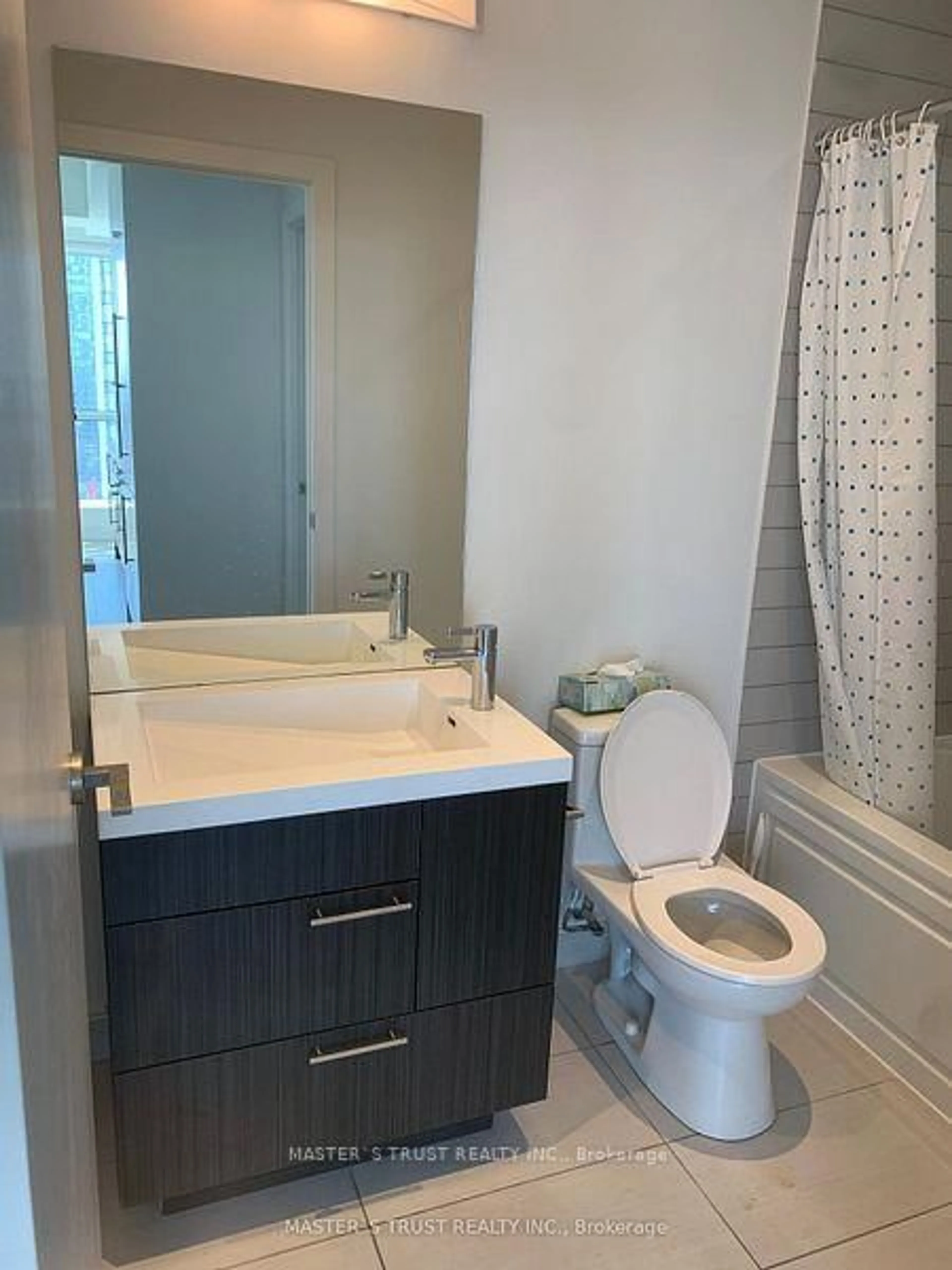 Unknown for 30 Nelson St #2406, Toronto Ontario M5V 0H5