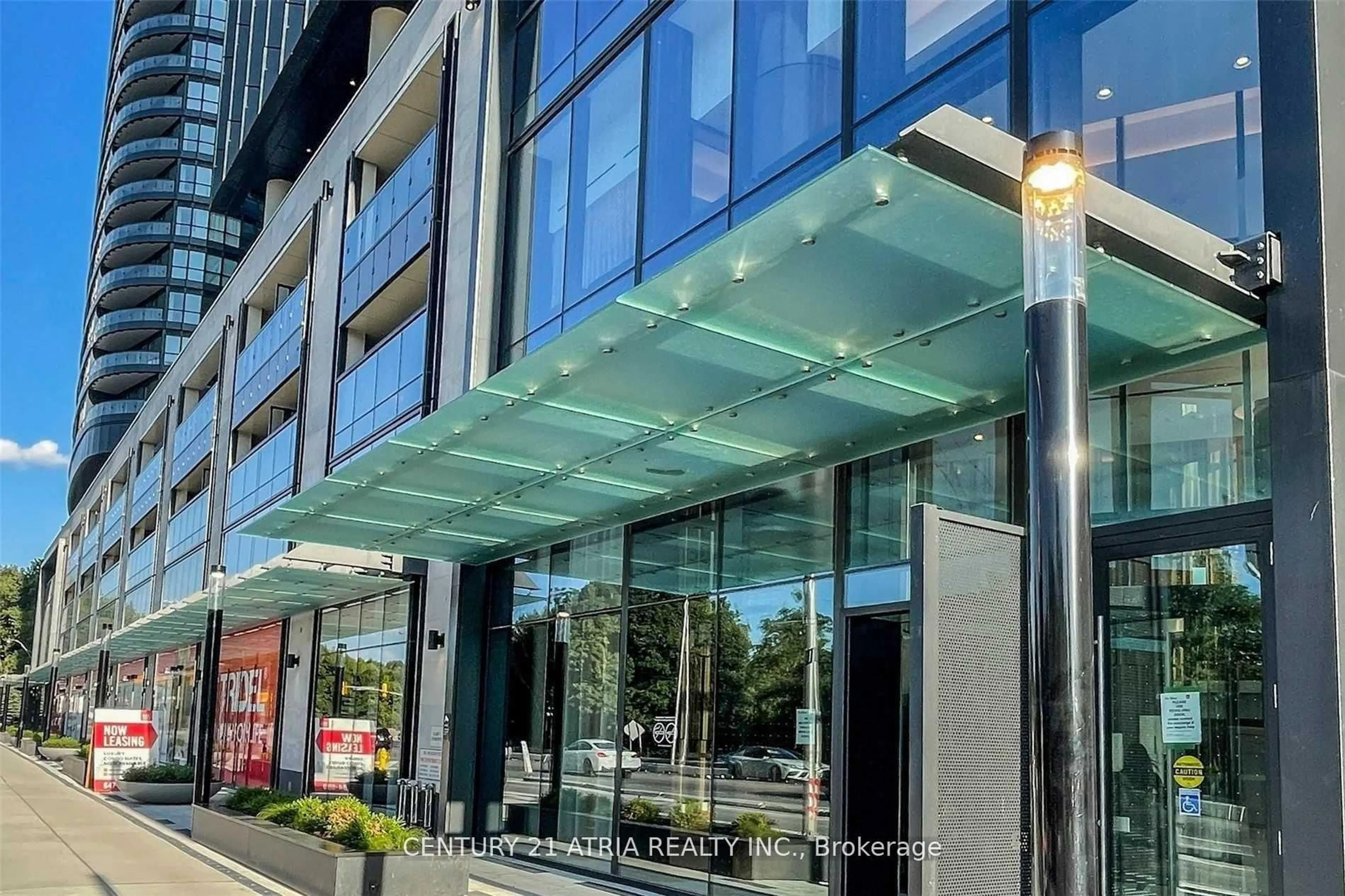 Indoor foyer for 575 Bloor St #3211, Toronto Ontario M4X 1J8
