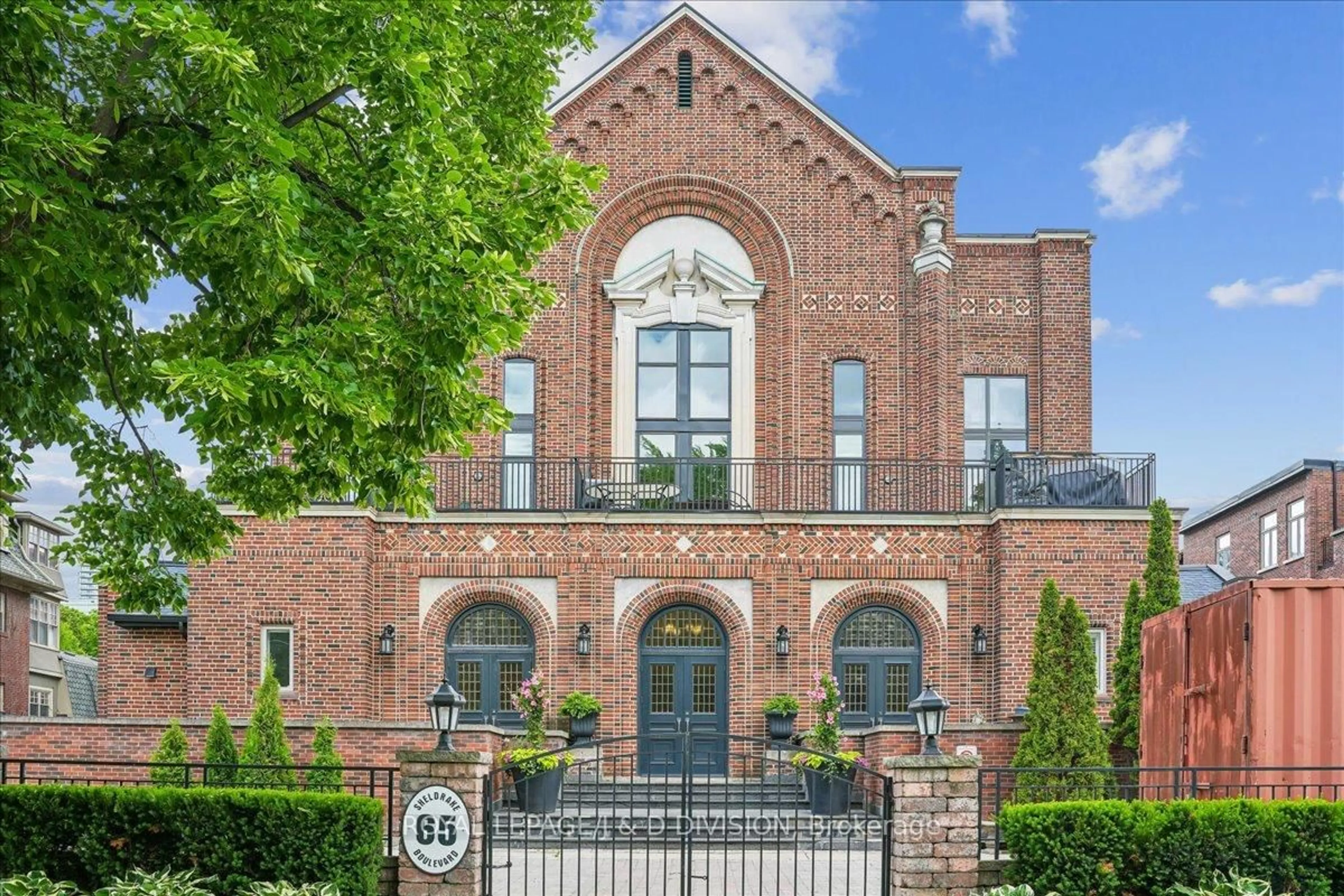 Home with brick exterior material, building for 65 Sheldrake Blvd #112, Toronto Ontario M4P 2B1