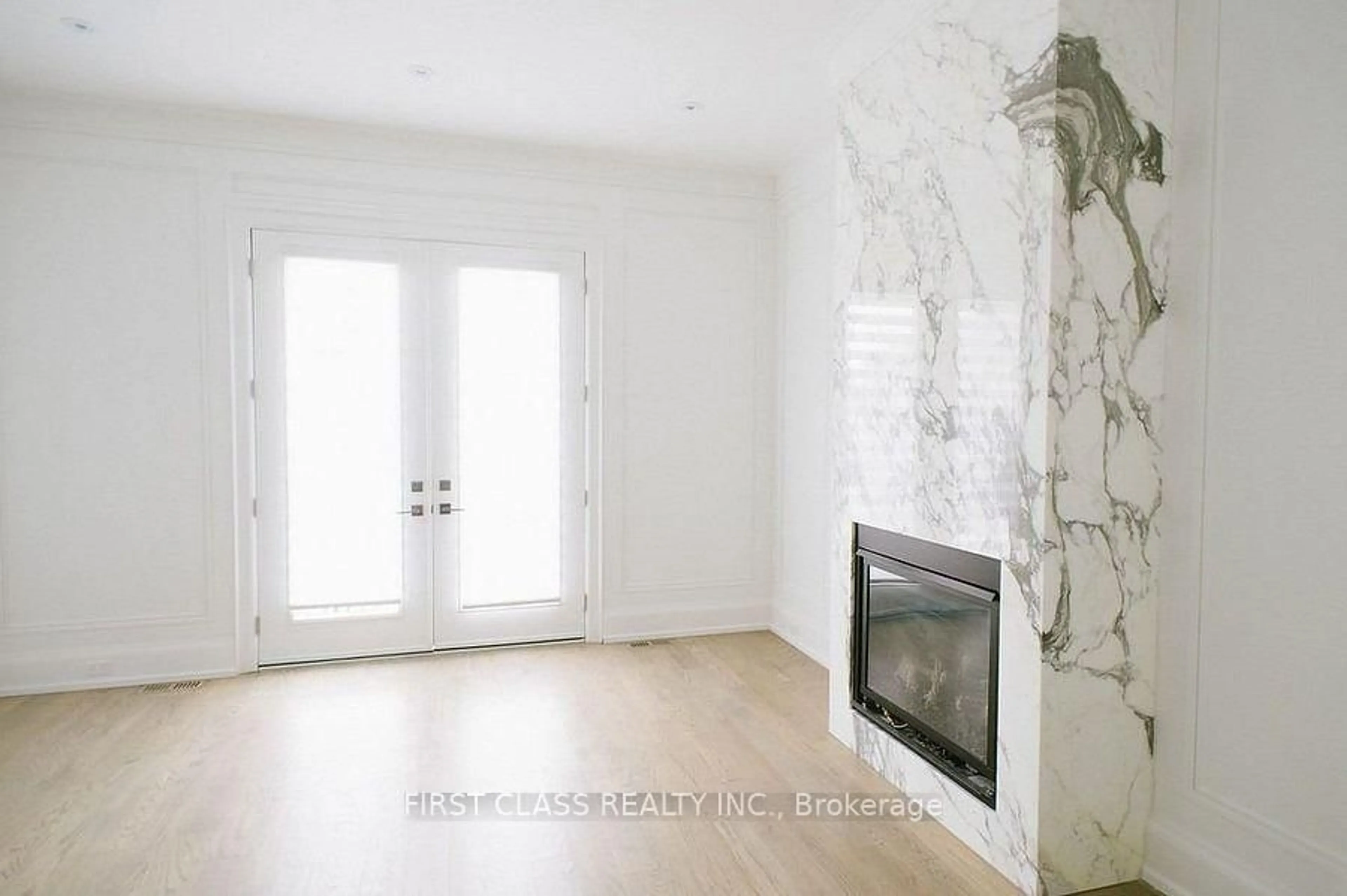Indoor entryway for 29 Citation Dr, Toronto Ontario M2K 1S5
