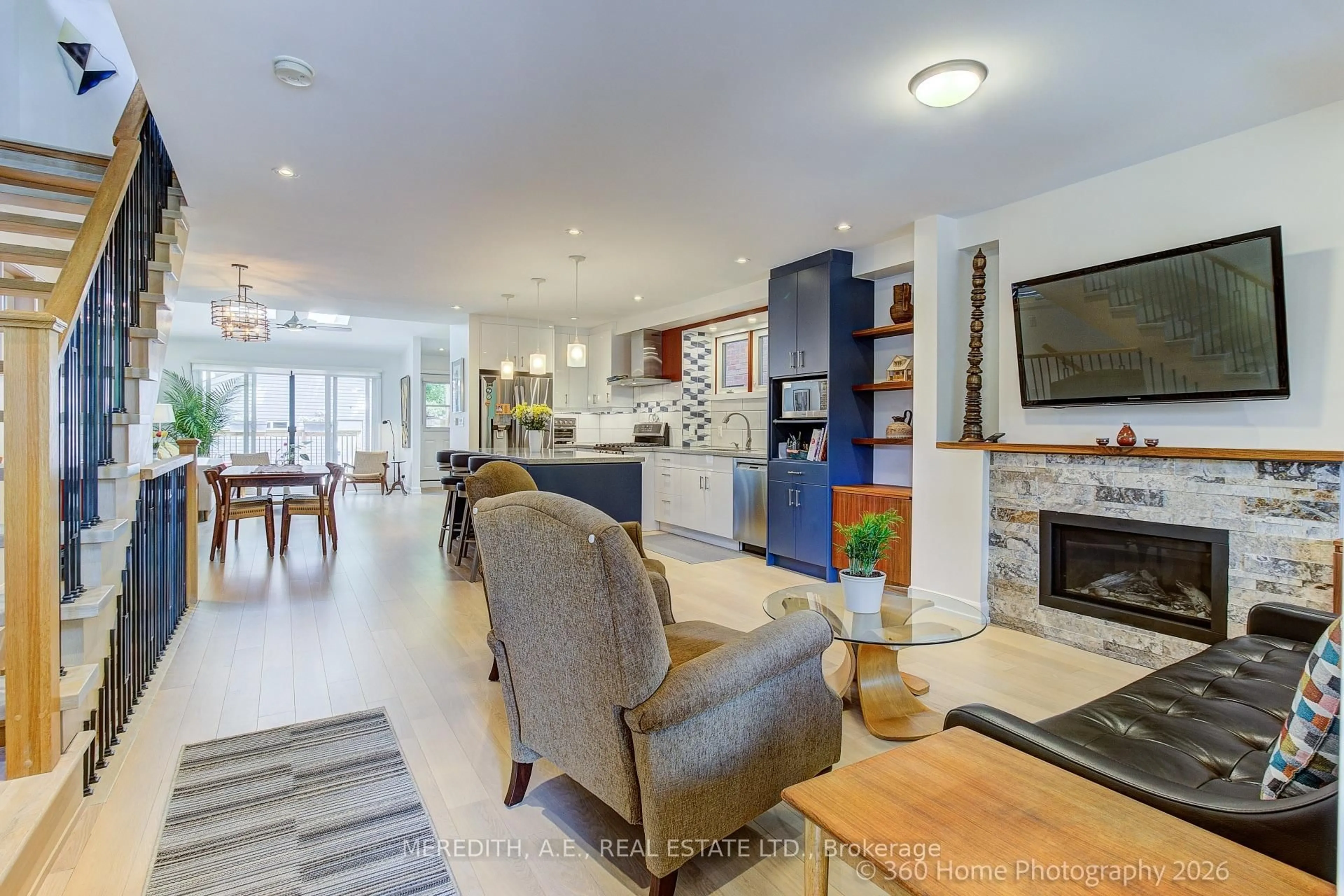 Open concept kitchen, unknown for 25 Kenwood Ave, Toronto Ontario M6C 2R8