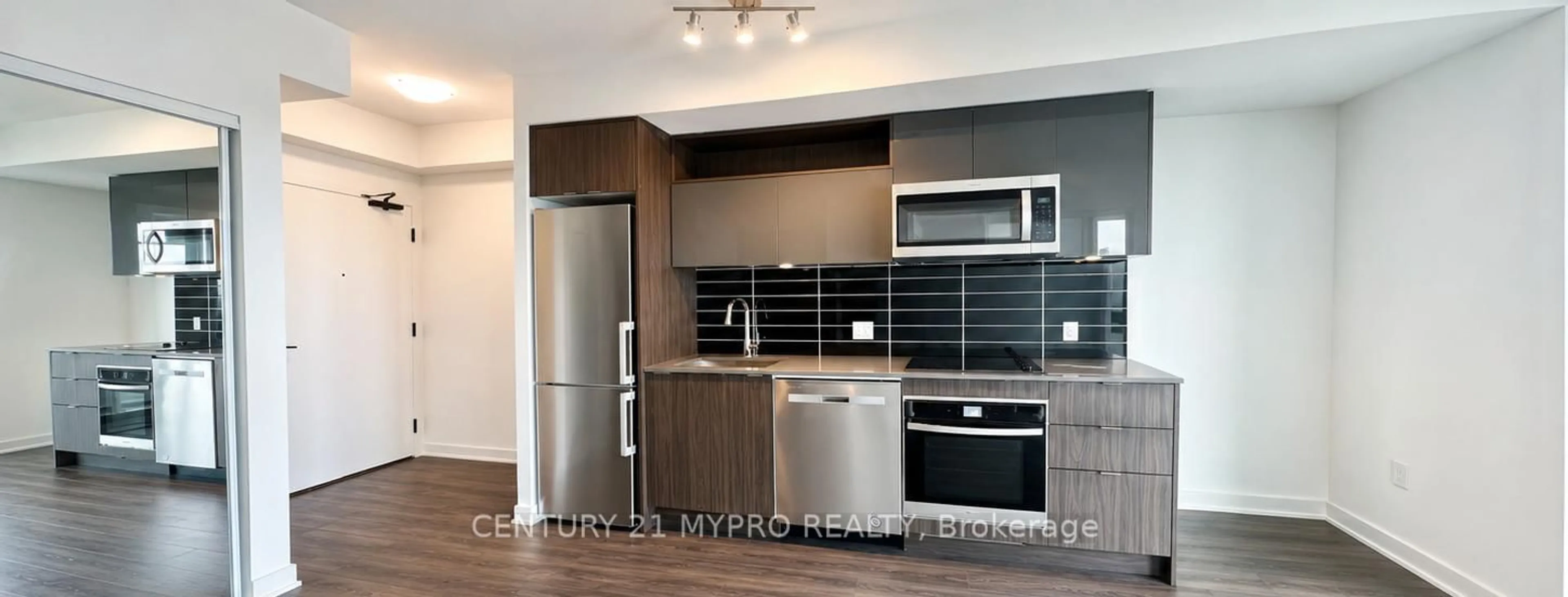 Open concept kitchen, unknown for 100 Dalhousie St #4905, Toronto Ontario M5B 0C7