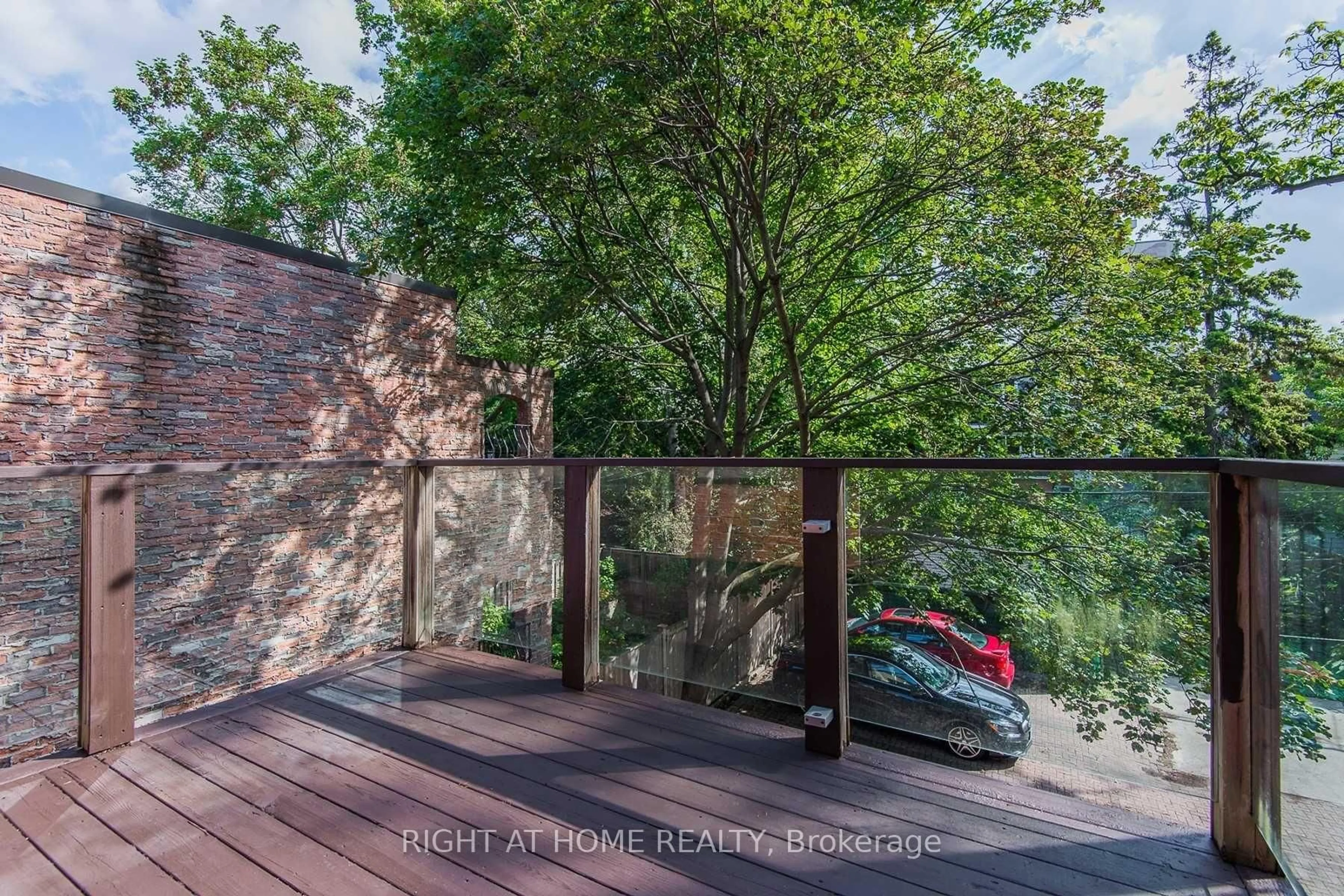 Unknown for 173-175 Madison Ave, Toronto Ontario M5R 2S6