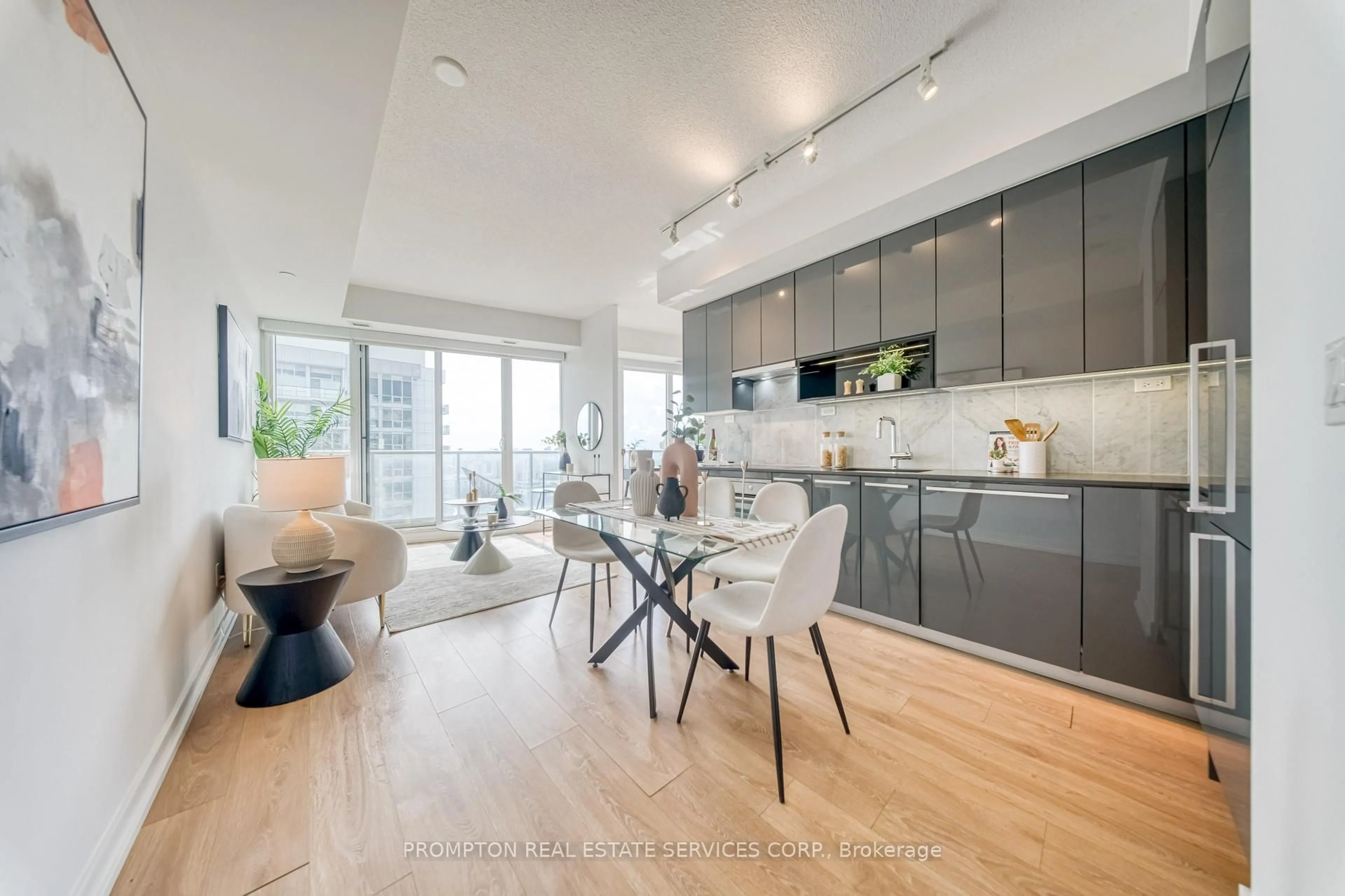 Open concept kitchen, wood/laminate floor for 115 Mcmahon Dr #3802, Toronto Ontario M2K 0E3