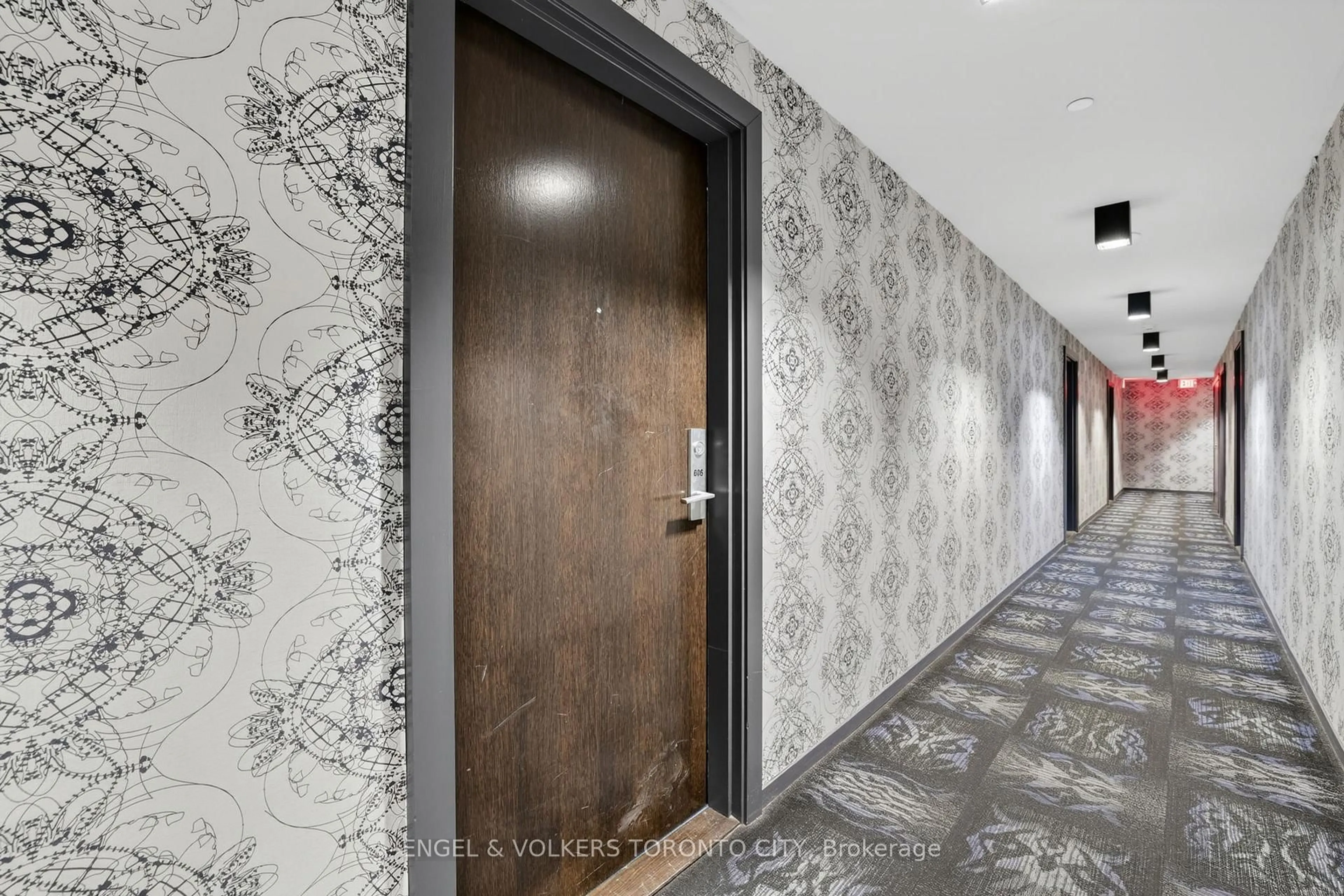Indoor foyer for 156 Portland St #606, Toronto Ontario M5V 0G1