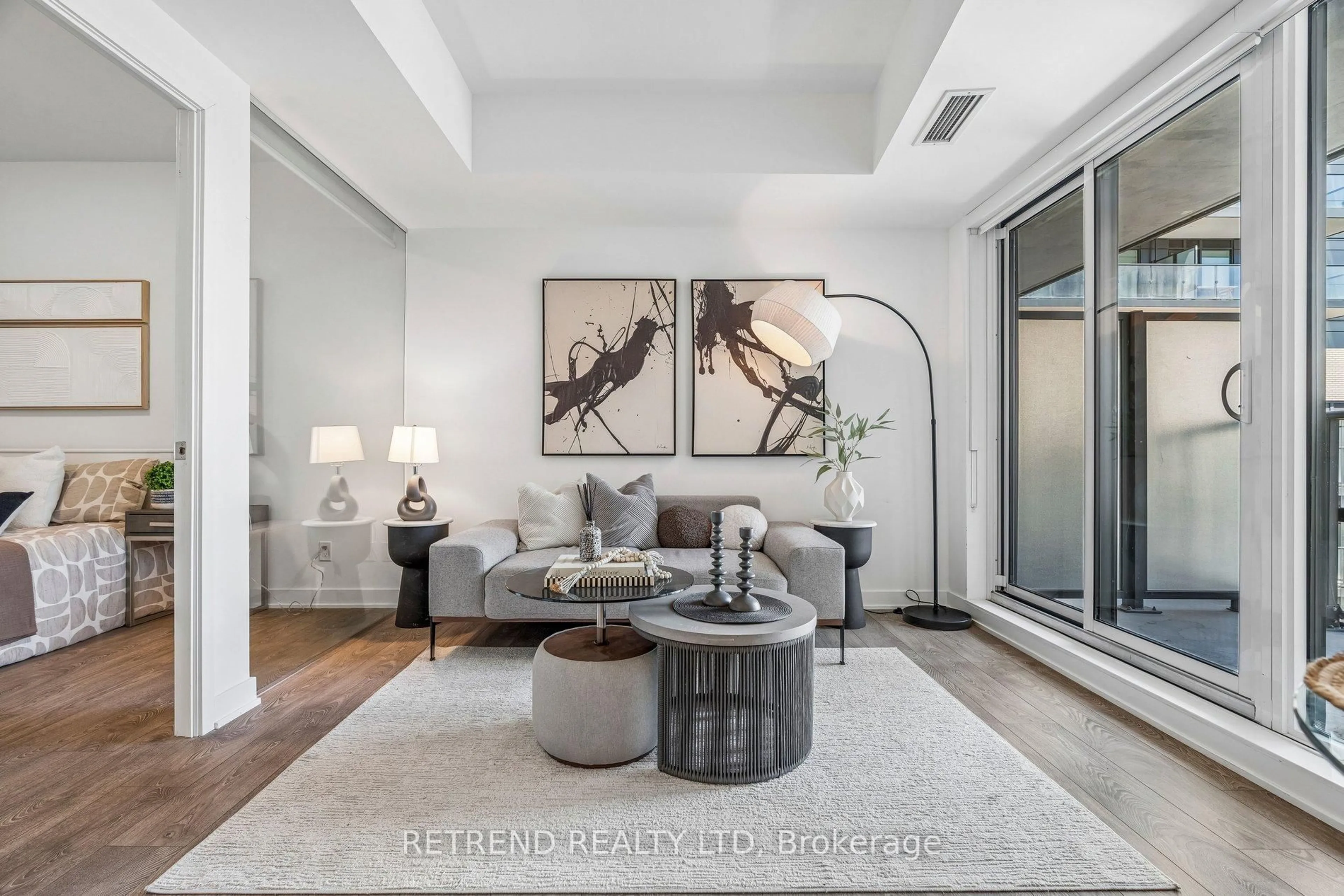 Living room with furniture, unknown for 543 Richmond St #1021, Toronto Ontario M5V 0W9