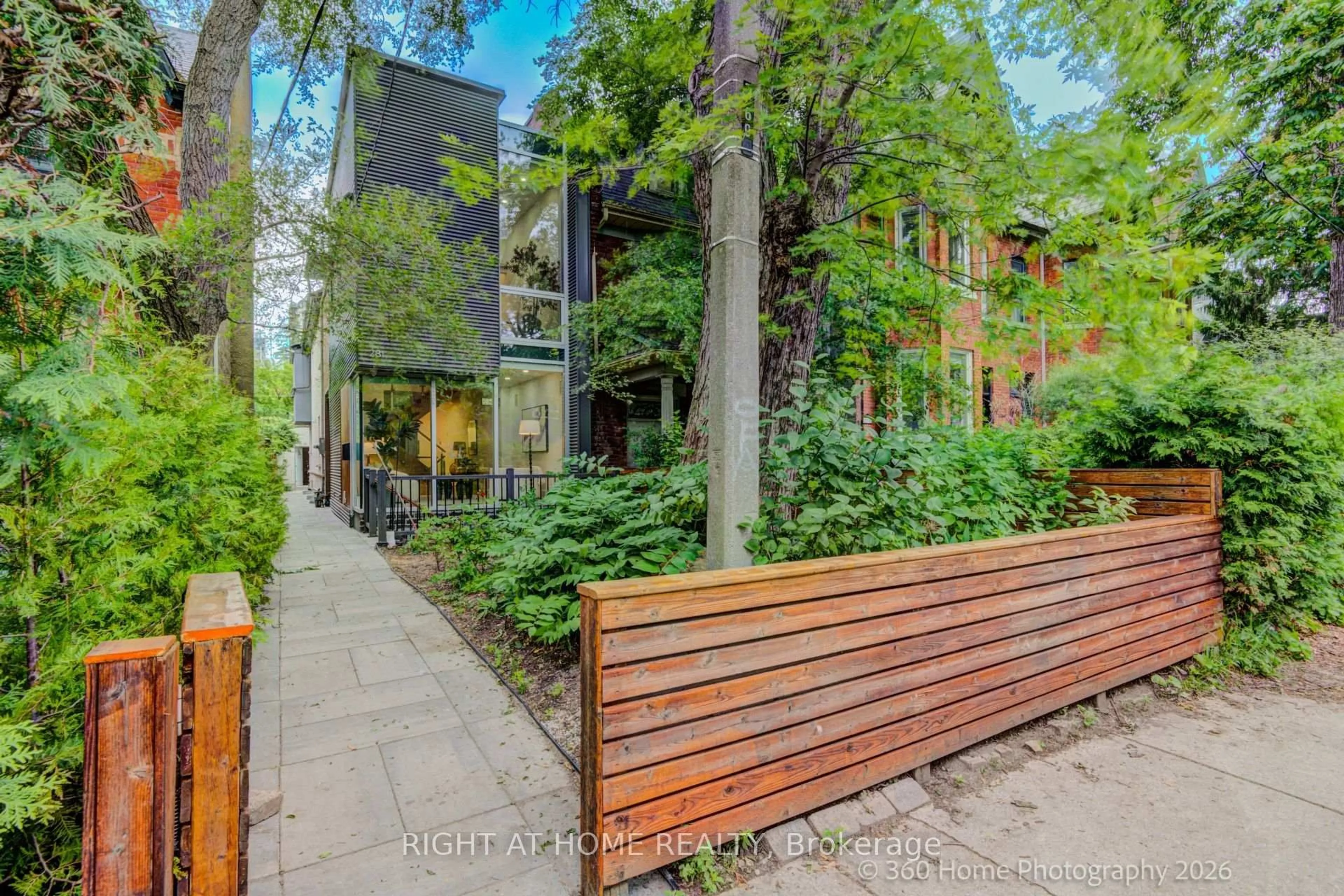 Unknown for 281 Brunswick Ave, Toronto Ontario M5S 2M6