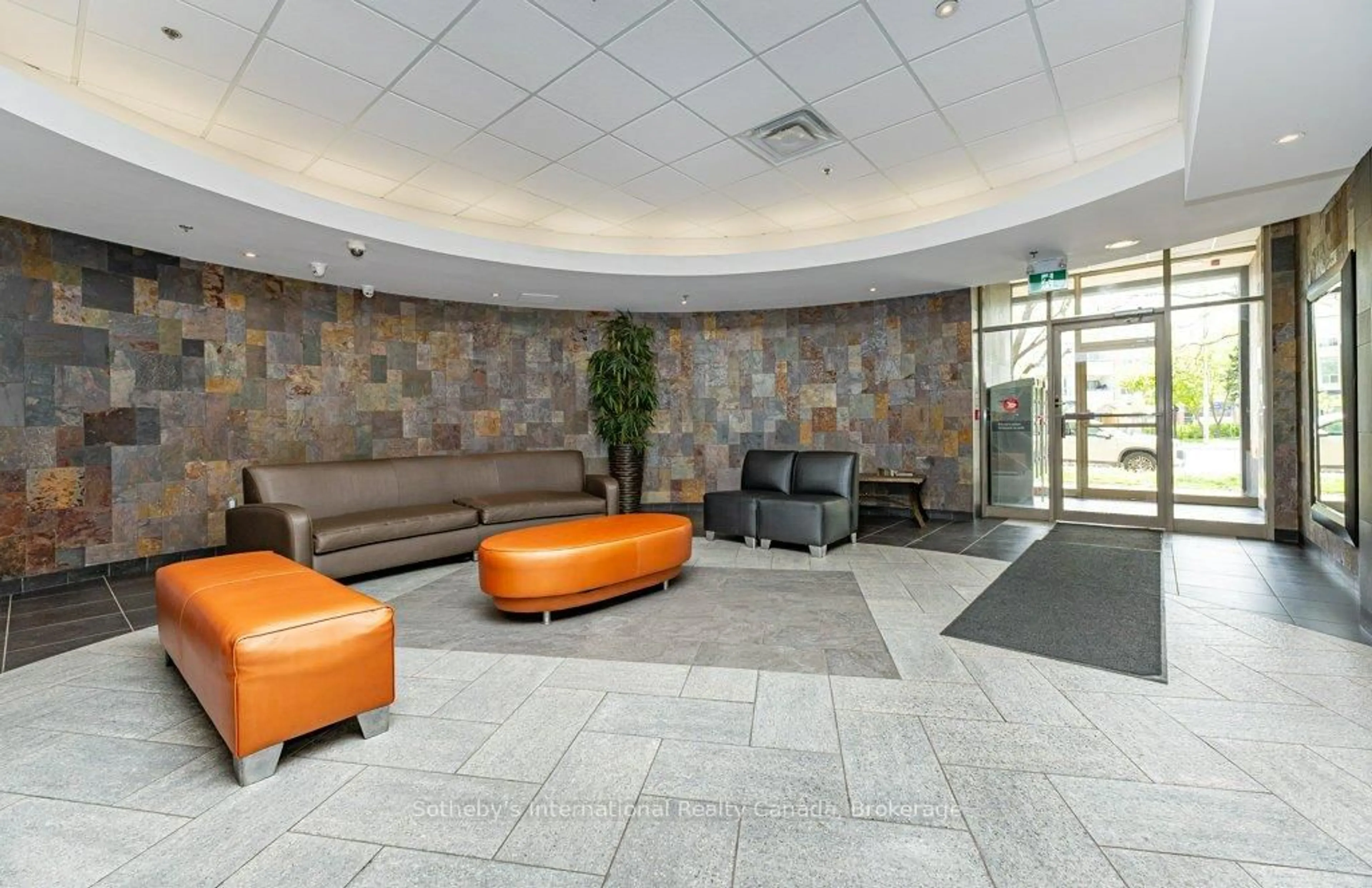 Lobby for 890 Sheppard Ave #514, Toronto Ontario M3H 6B9