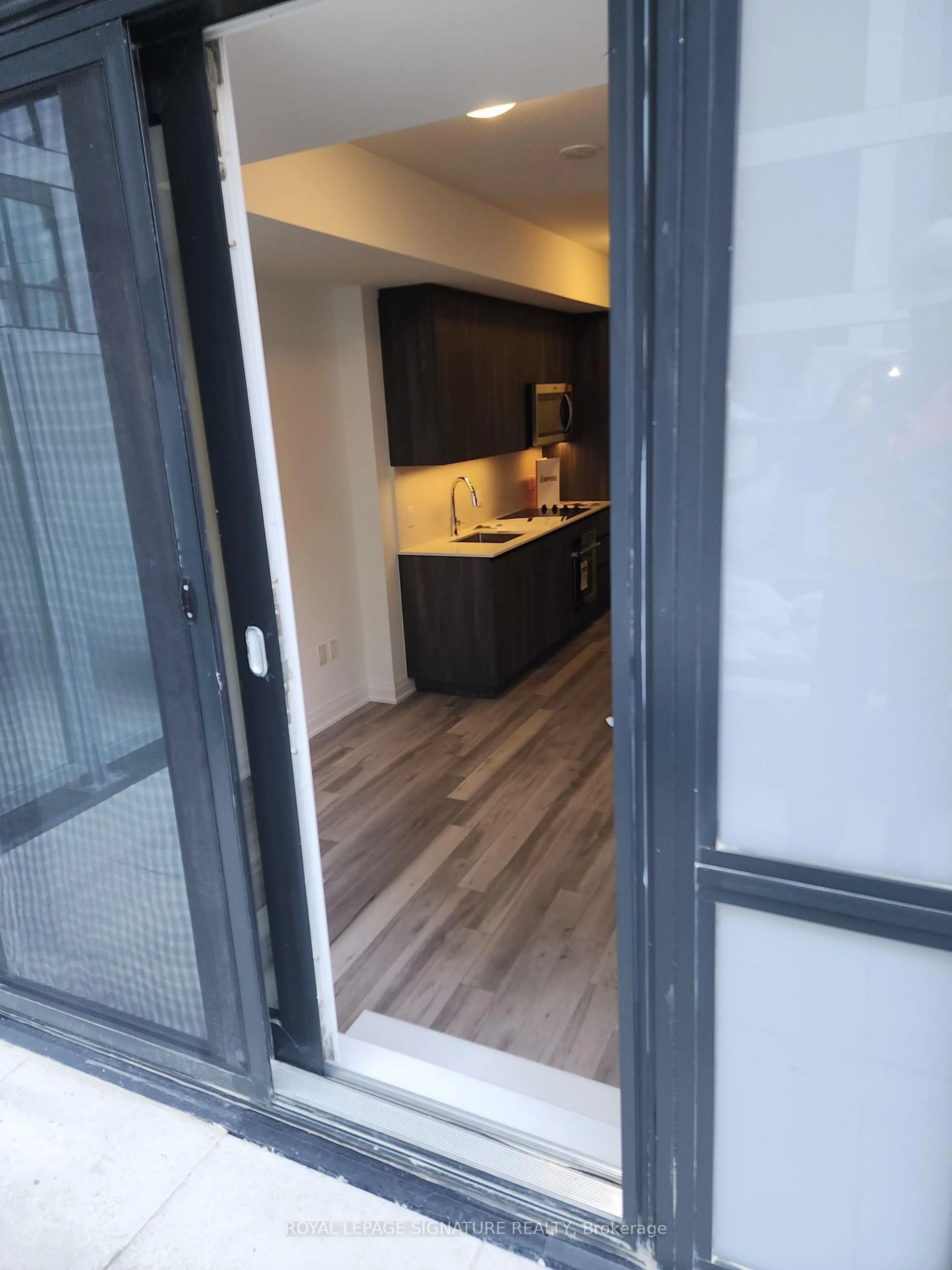 Unknown for 15 Richardson St #308, Toronto Ontario M5A 0Y5