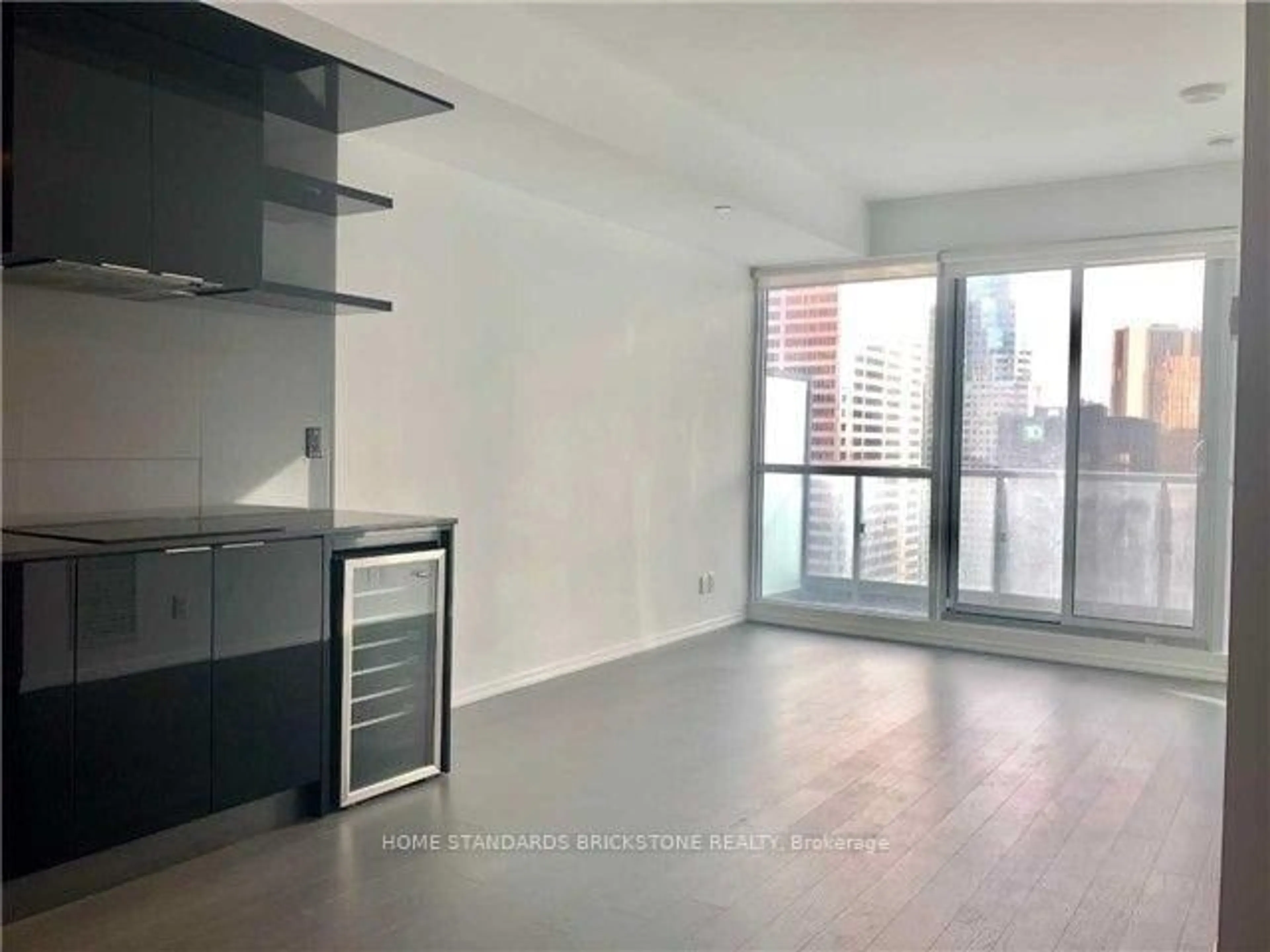 A pic of a room for 70 Temperance St #4009, Toronto Ontario M5H 0B1