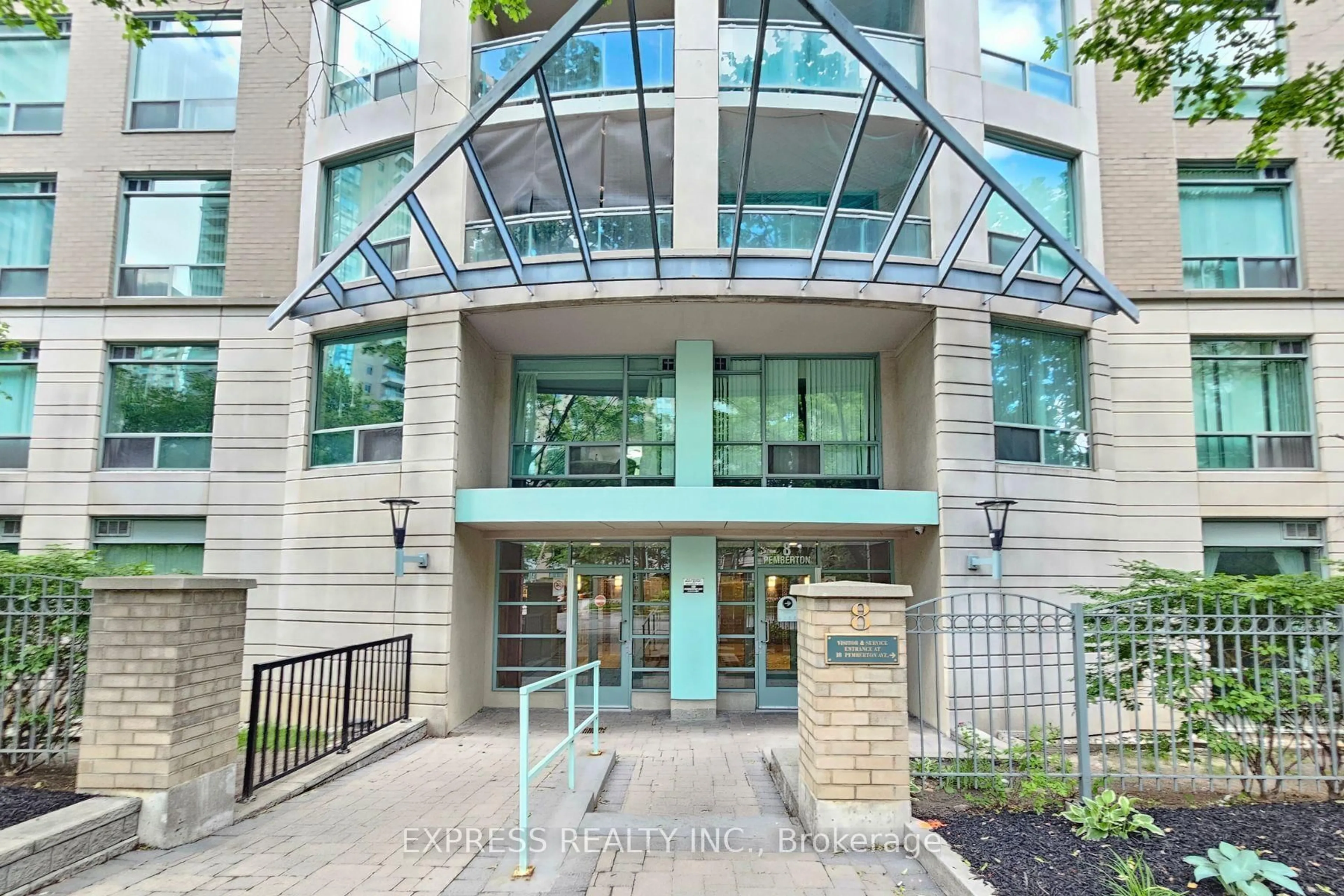 Indoor foyer for 8 Pemberton Ave #900, Toronto Ontario M2M 1Y1