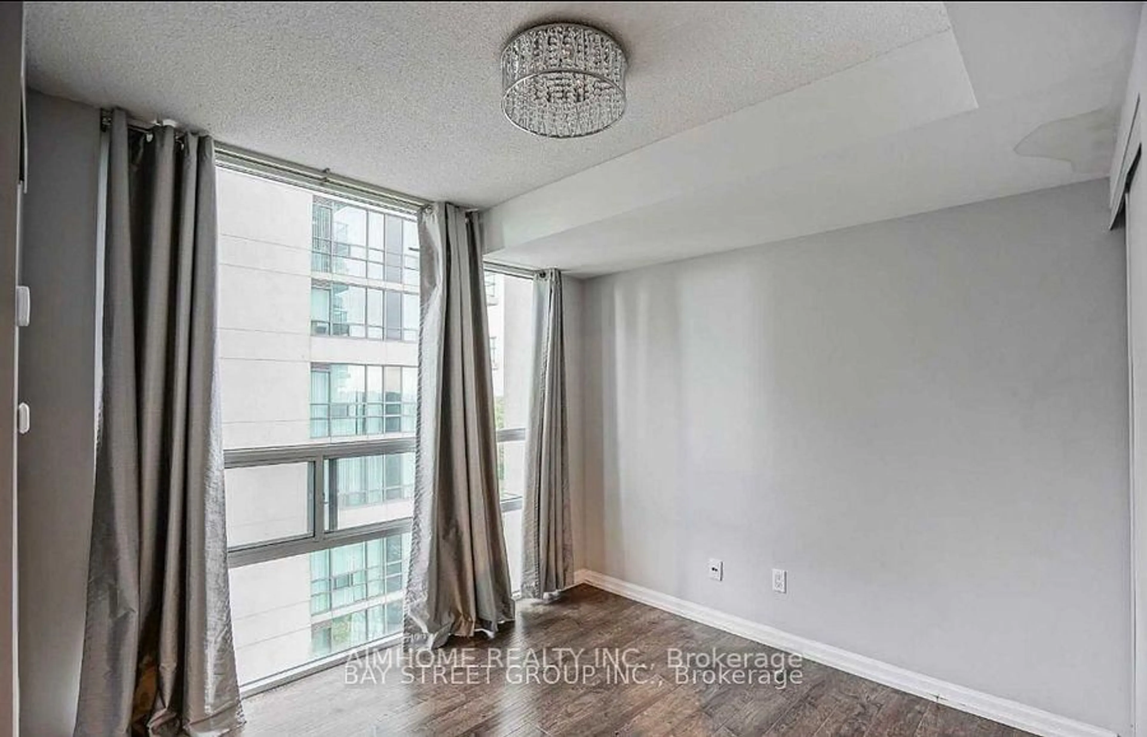A pic of a room for 509 Beecroft Rd #1202, Toronto Ontario M2N 0A3