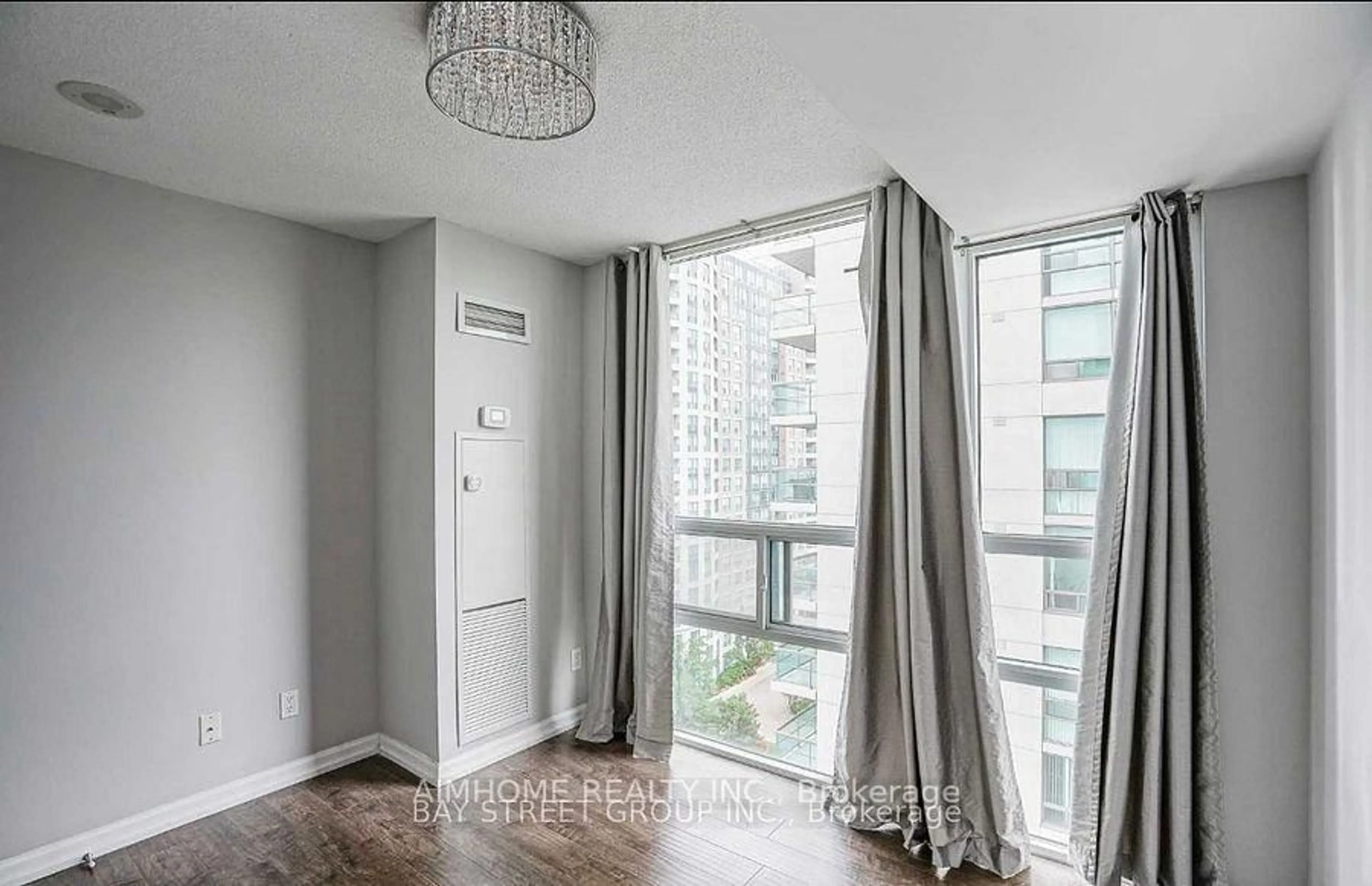 A pic of a room for 509 Beecroft Rd #1202, Toronto Ontario M2N 0A3