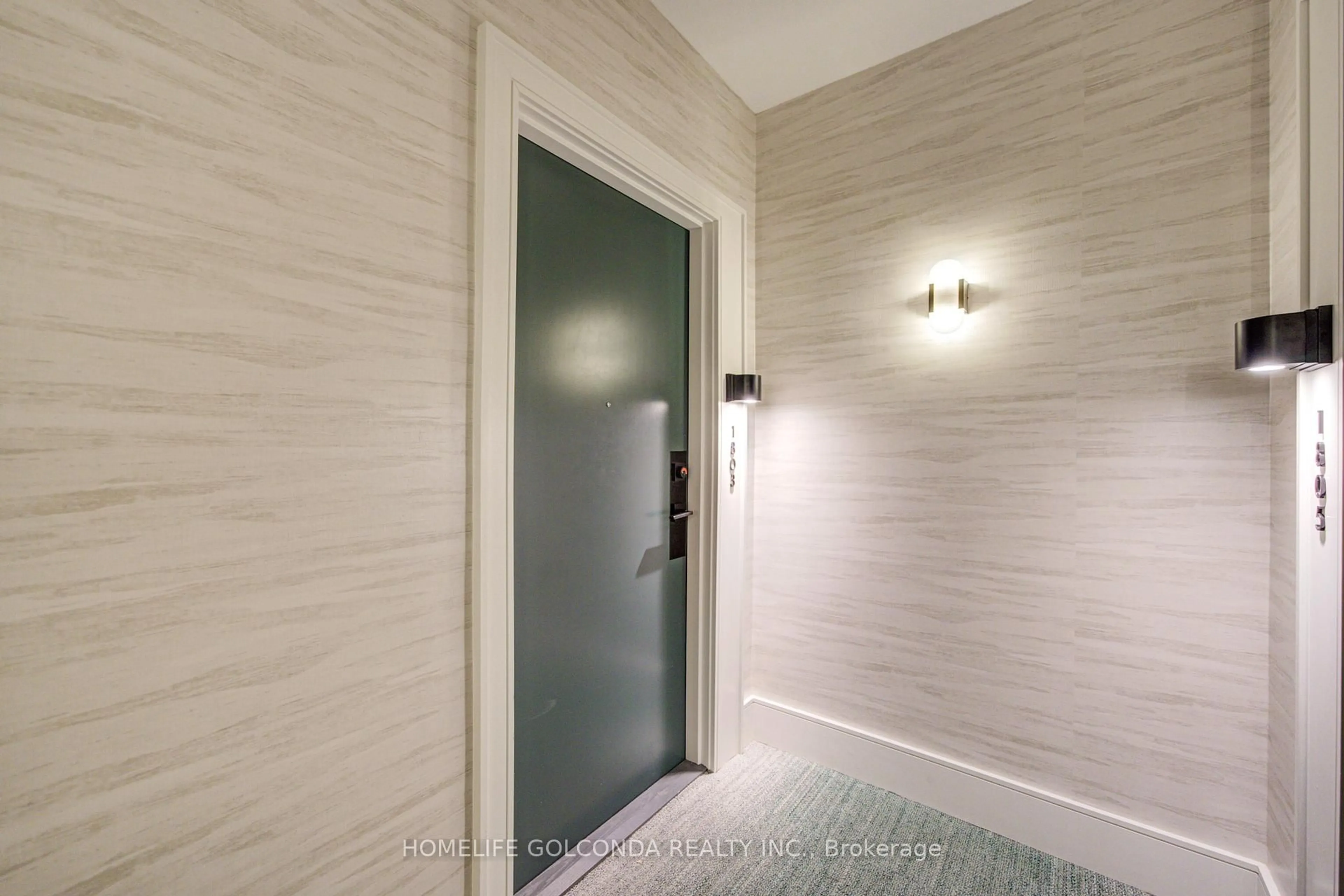 Indoor entryway for 18 Holmes Ave #1803, Toronto Ontario M2N 0E1