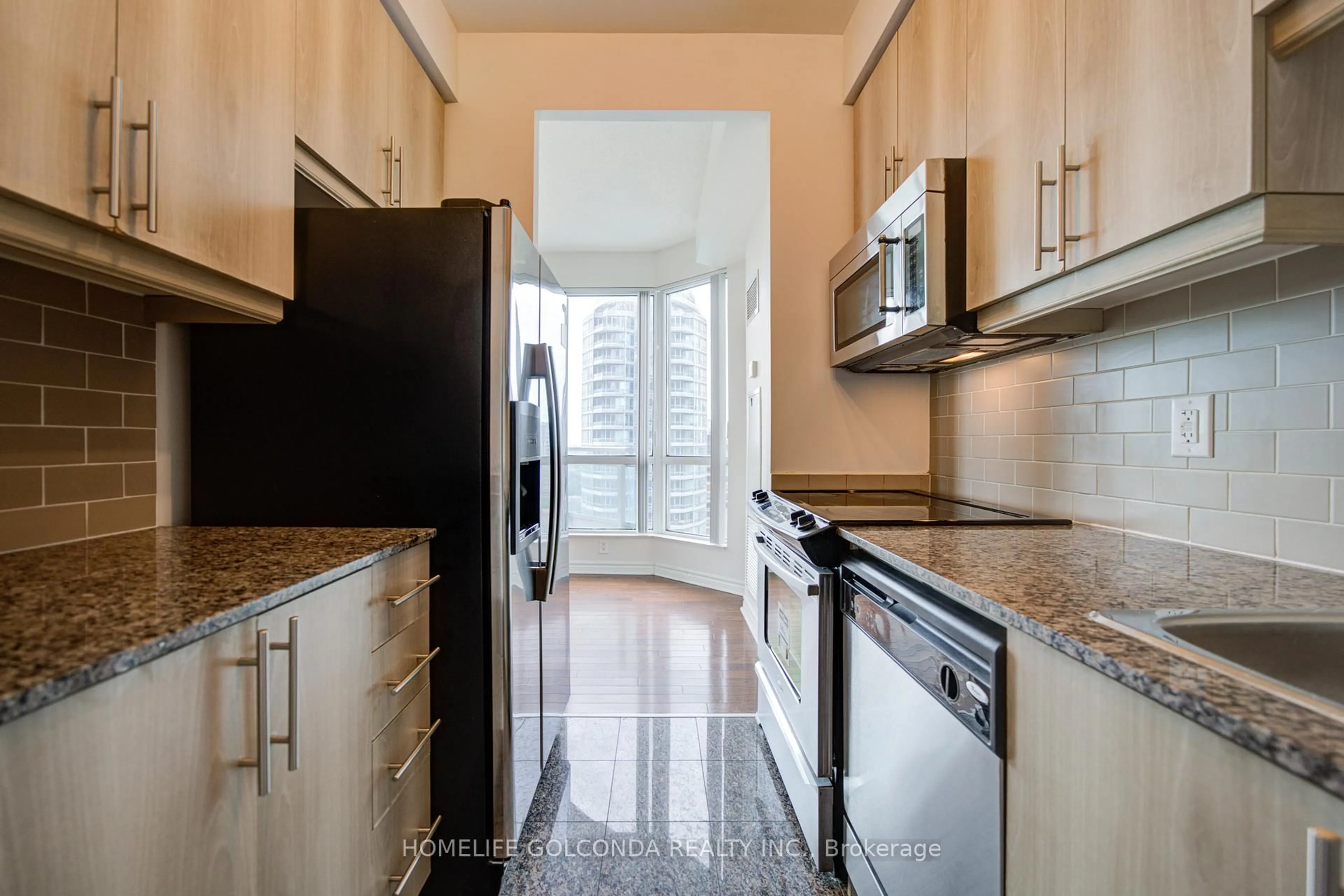 Standard kitchen, ceramic/tile floor for 18 Holmes Ave #1803, Toronto Ontario M2N 0E1