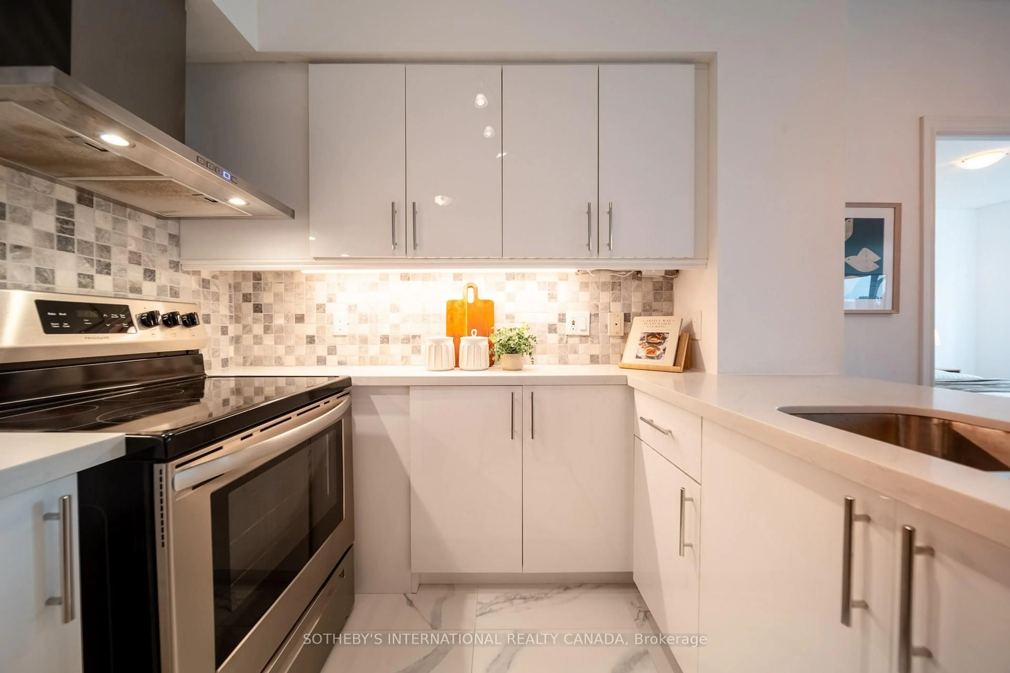 Unknown for 319 Merton St #809, Toronto Ontario M4S 1A5