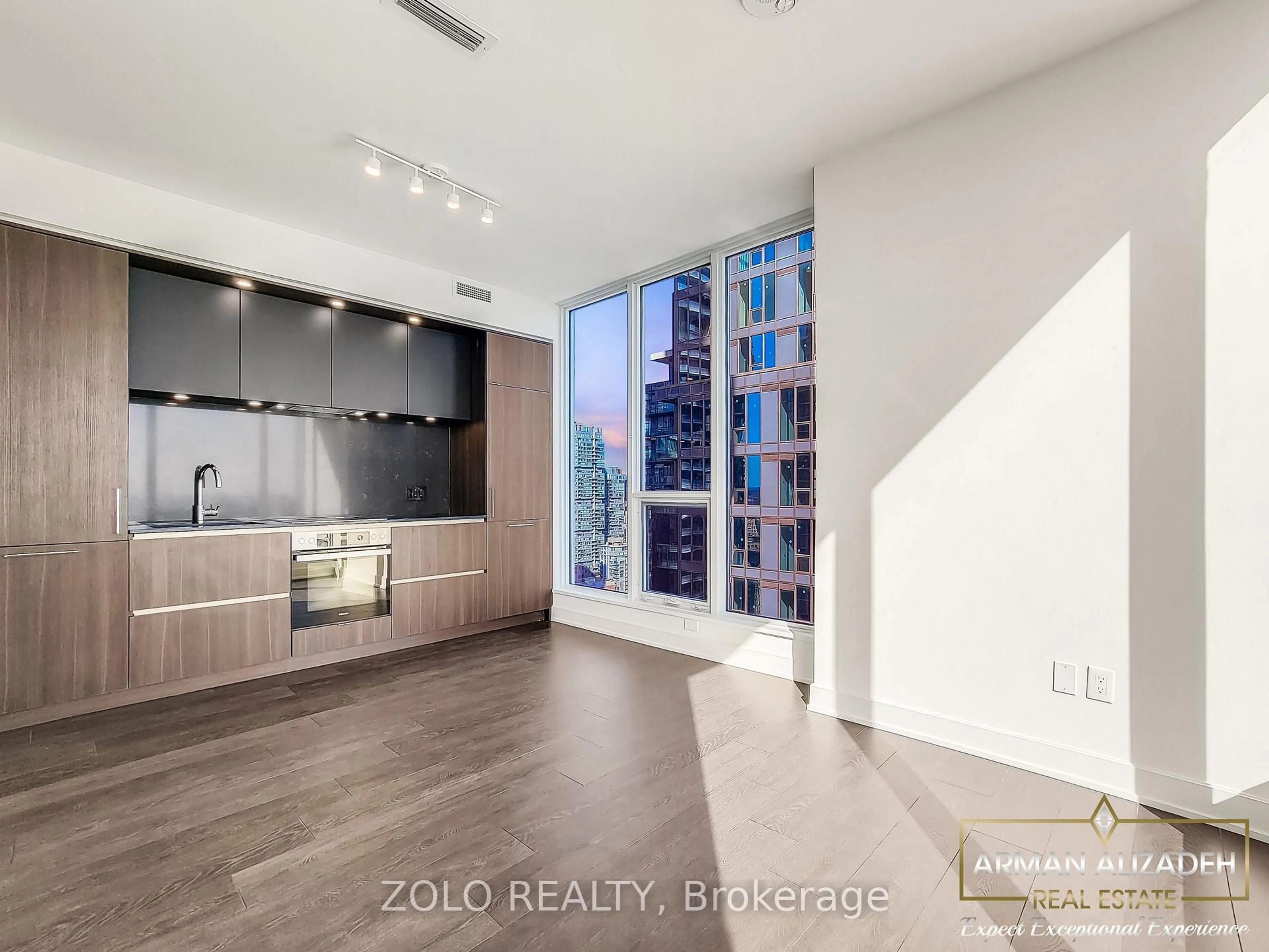 Open concept kitchen, unknown for 35 Mercer St #2616, Toronto Ontario M5V 1H2