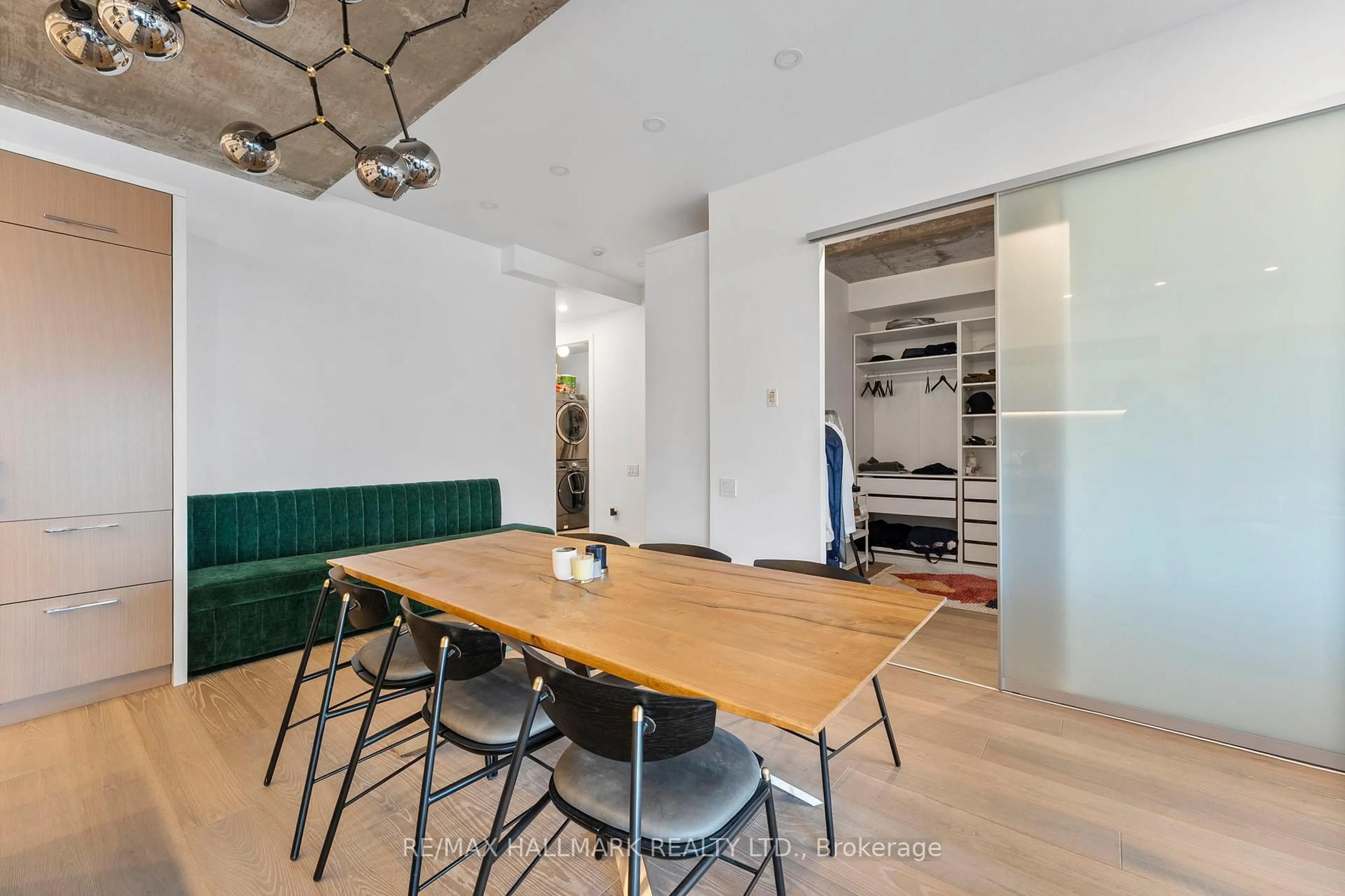 Dining room, unknown for 20 Stewart St #706, Toronto Ontario M5V 1H6