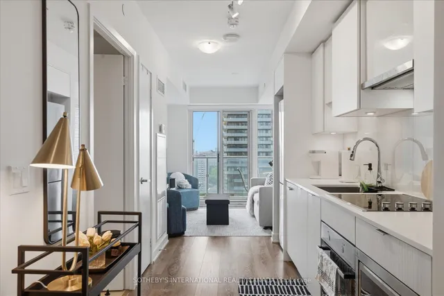 195 Redpath Ave #2307, Toronto 5